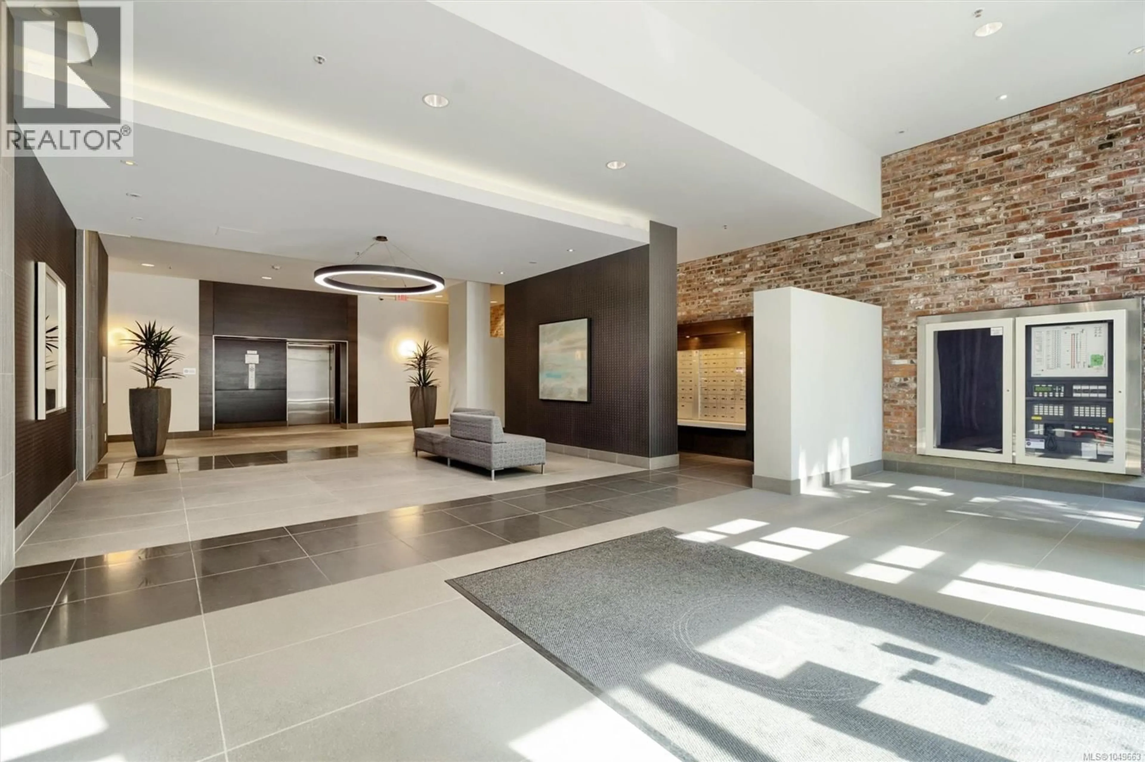 Lobby for 204 - 728 YATES STREET, Victoria British Columbia V8W1L4