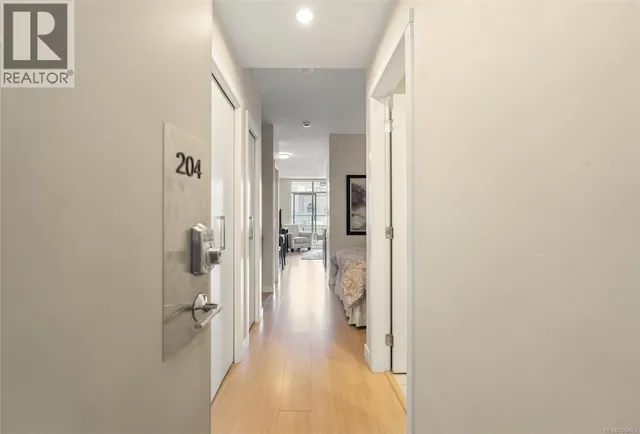 204 - 728 YATES STREET, Victoria 4