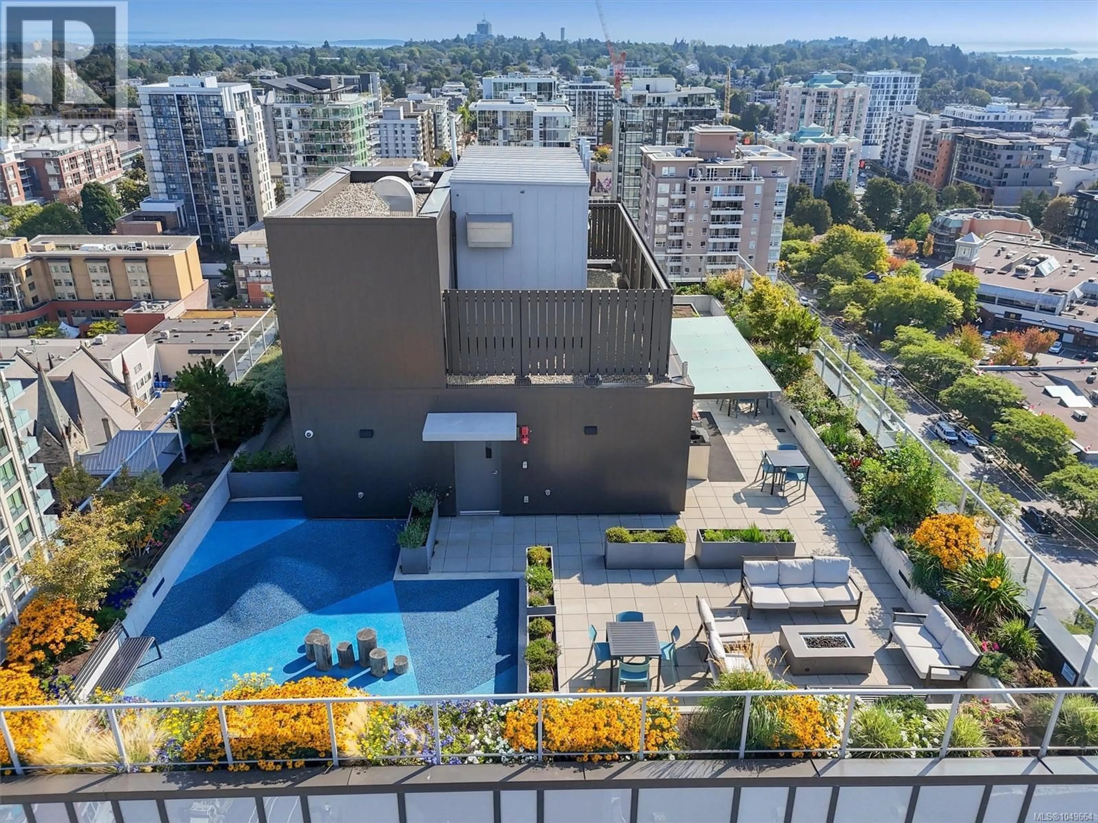 Pool for 604 - 845 JOHNSON STREET, Victoria British Columbia V8W0G3