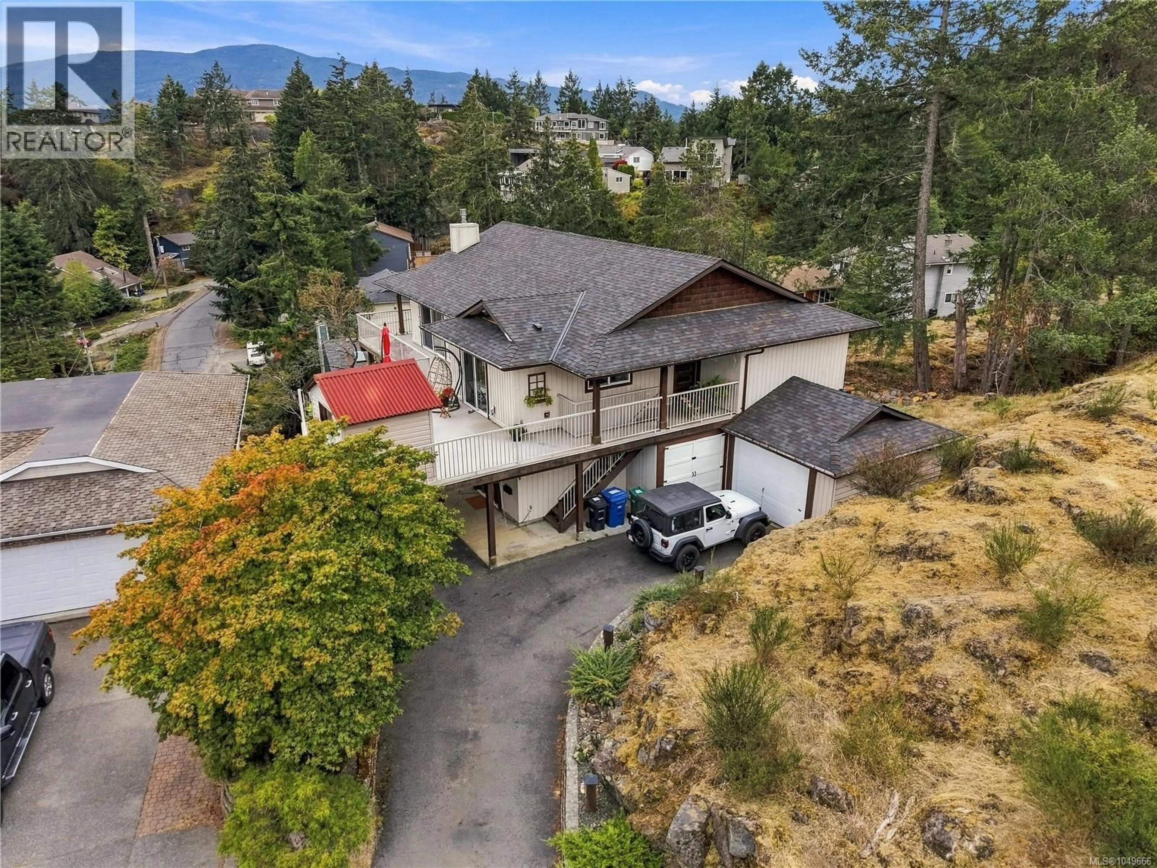 A pic from outside/outdoor area/front of a property/back of a property/a pic from drone, unknown for 3146 ROBIN HOOD DRIVE, Nanaimo British Columbia V9T1P1