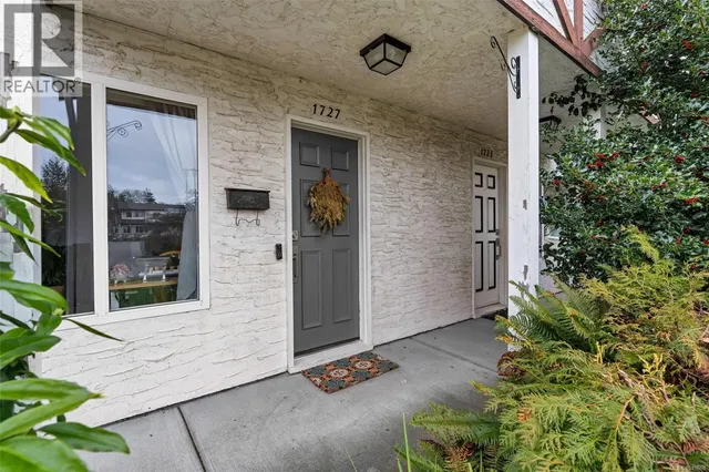 1725/1727 ASHDALE PLACE, Saanich 4