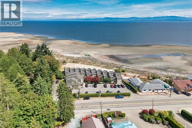 202 - 3295 ISLAND HIGHWAY WEST, Qualicum Beach 3