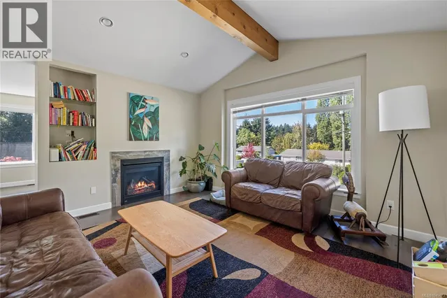 5702 AMSTERDAM CRESCENT, Nanaimo 2