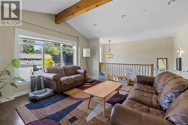 5702 AMSTERDAM CRESCENT, Nanaimo 3