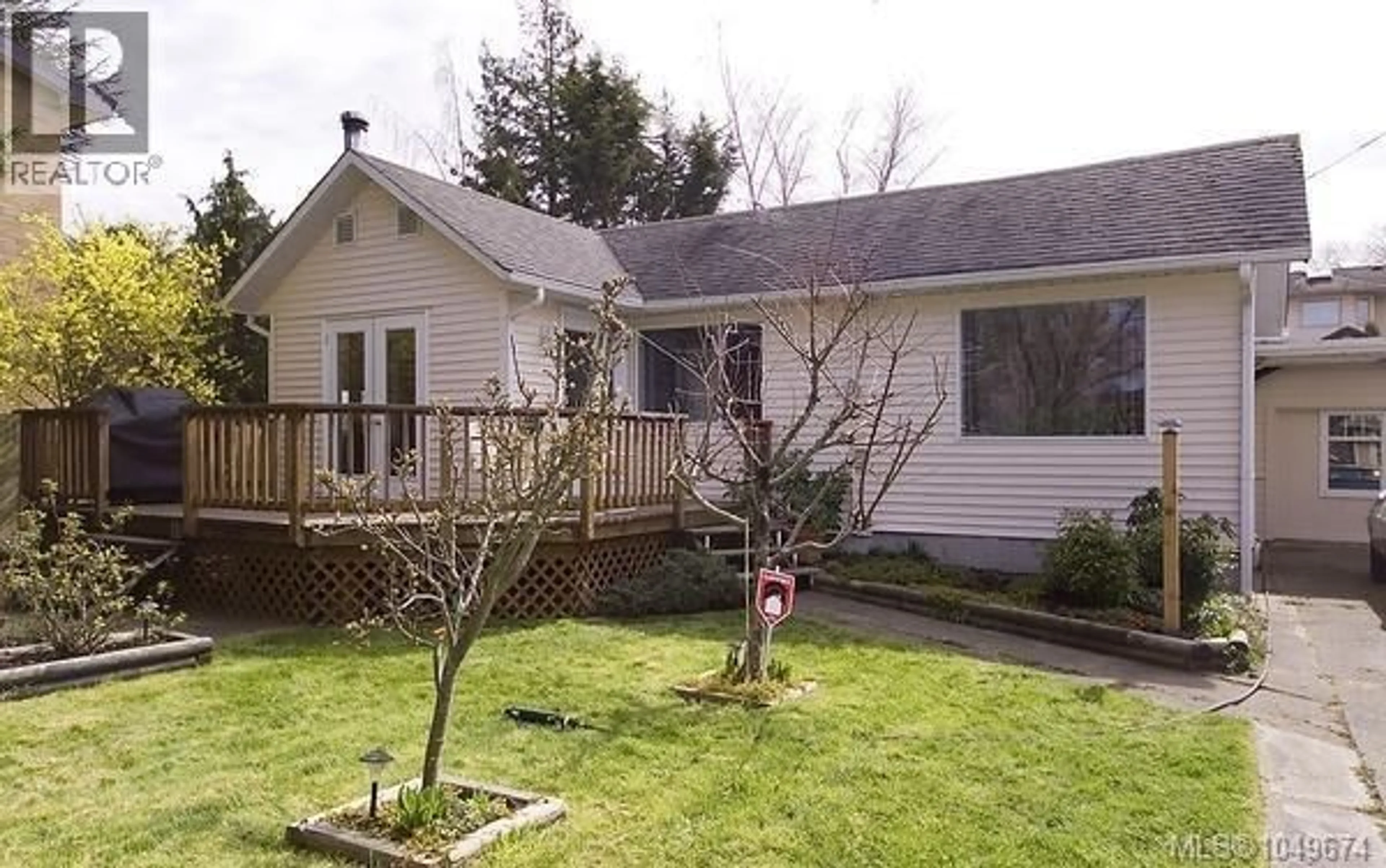 Unknown for 2043 MILTON STREET, Oak Bay British Columbia V8R1N7