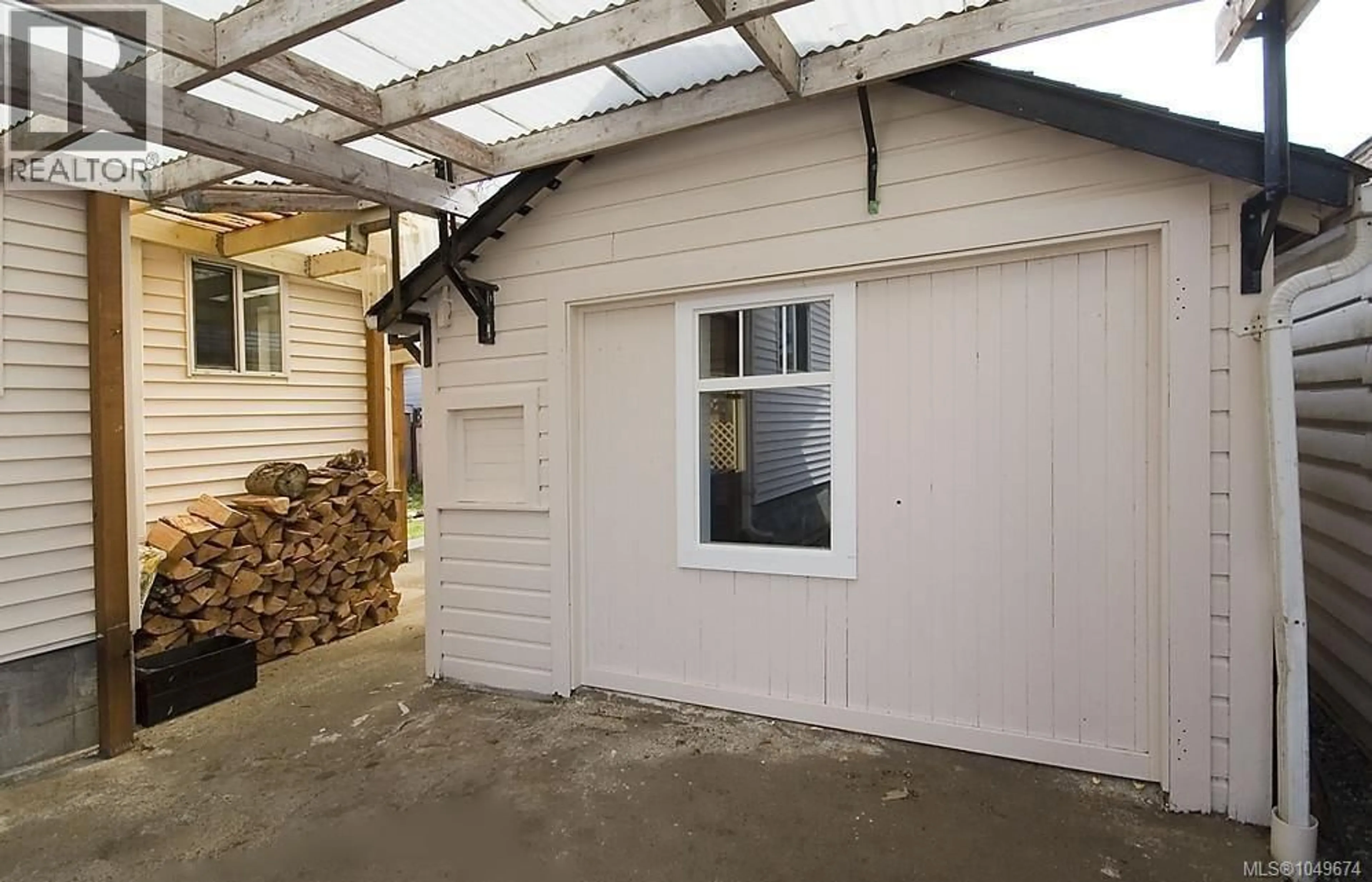 Shed for 2043 MILTON STREET, Oak Bay British Columbia V8R1N7