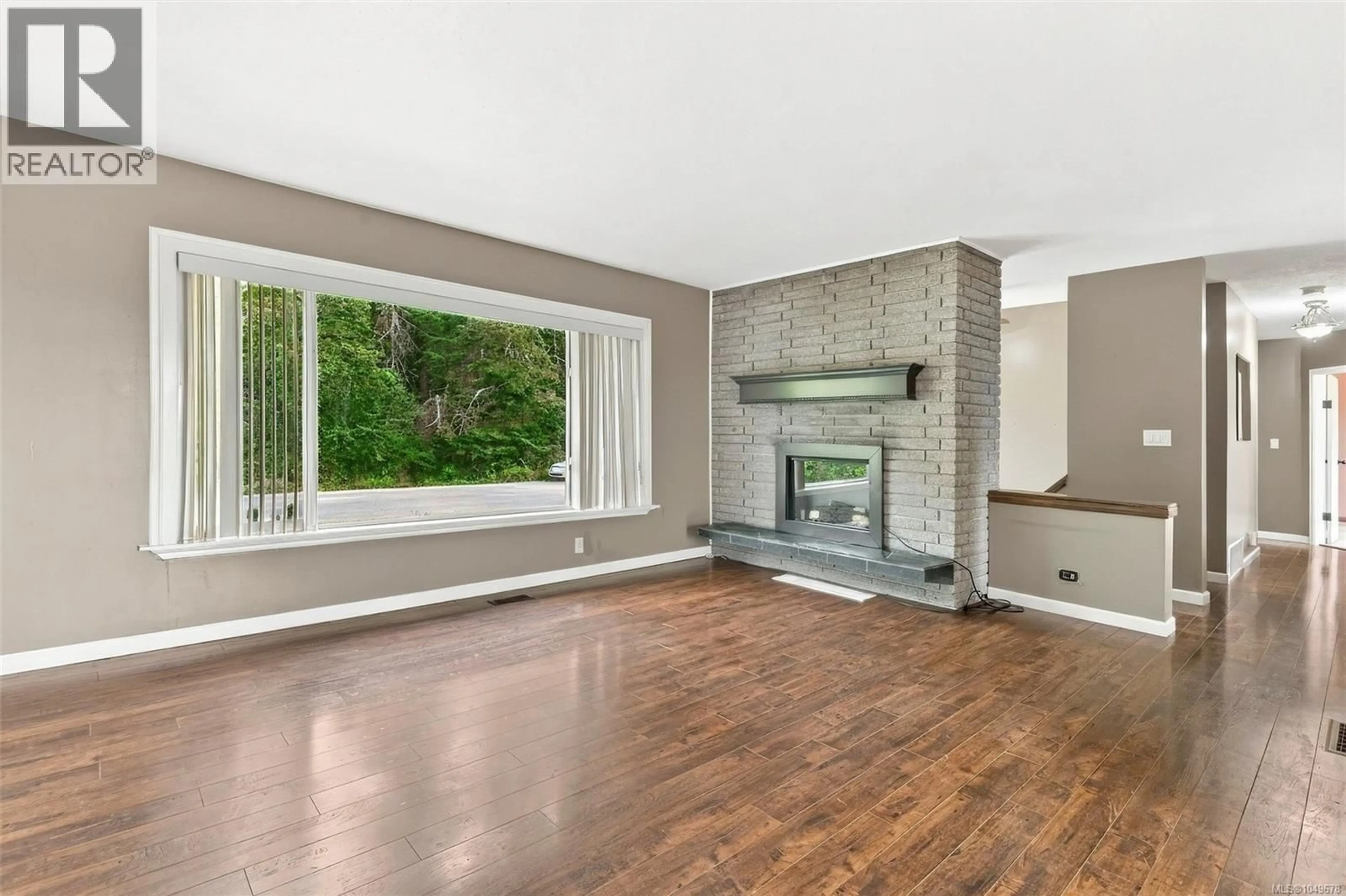 Living room with furniture, unknown for 4066 21ST AVENUE, Port Alberni British Columbia V9Y5J6
