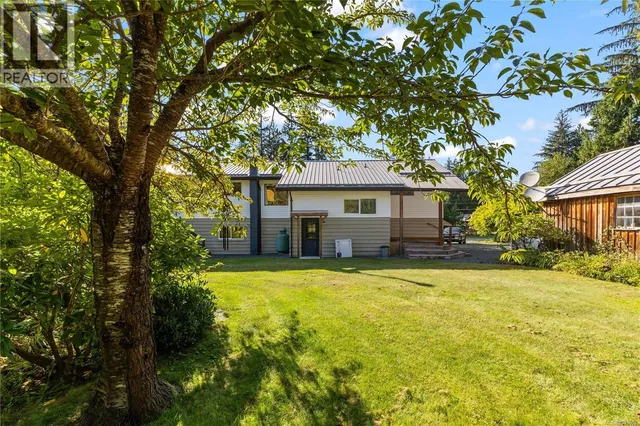 1818 SACHTS ROAD, Sayward 3