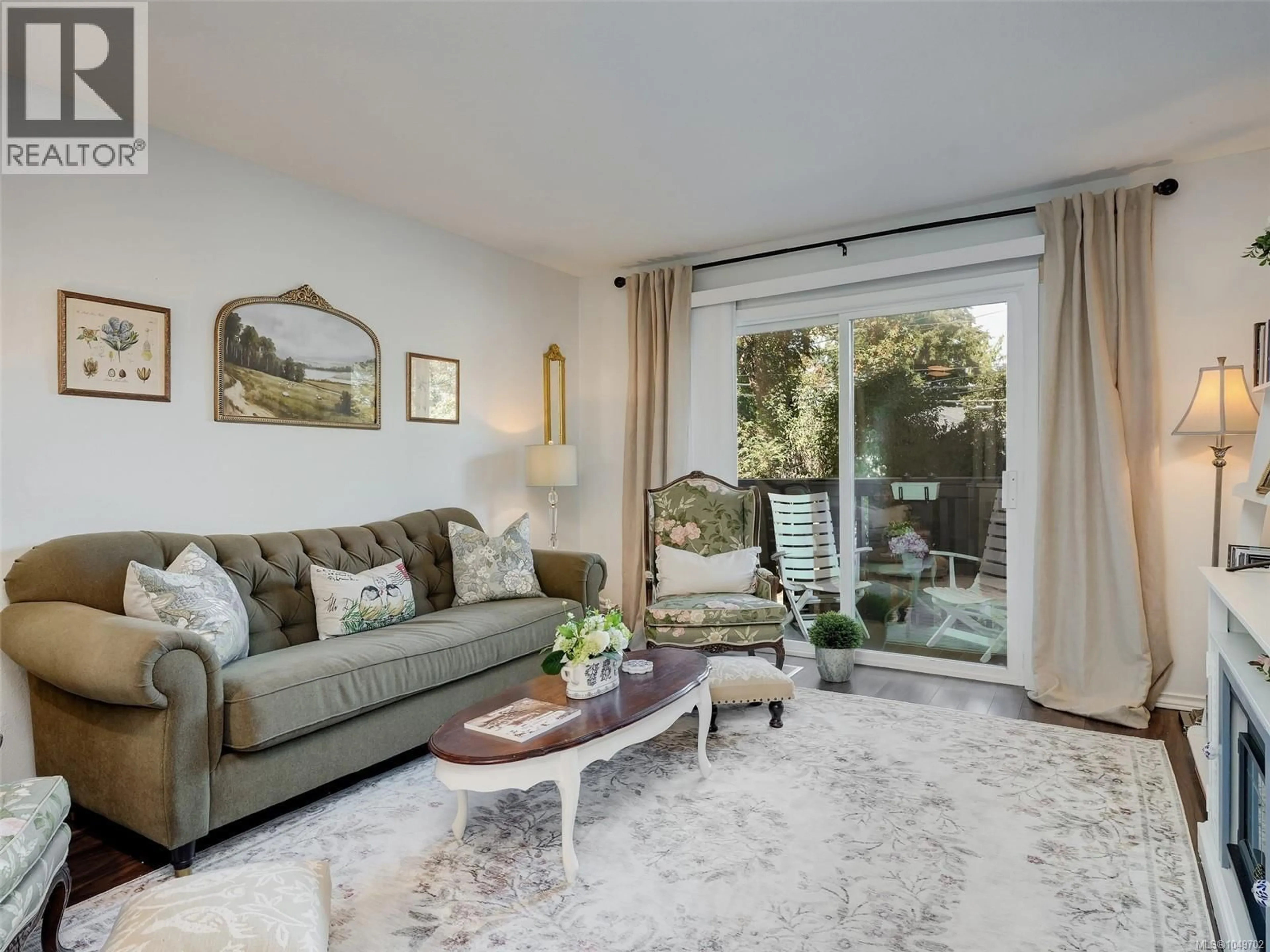 Living room with furniture, unknown for 201 - 1215 BAY STREET, Victoria British Columbia V8T1S7