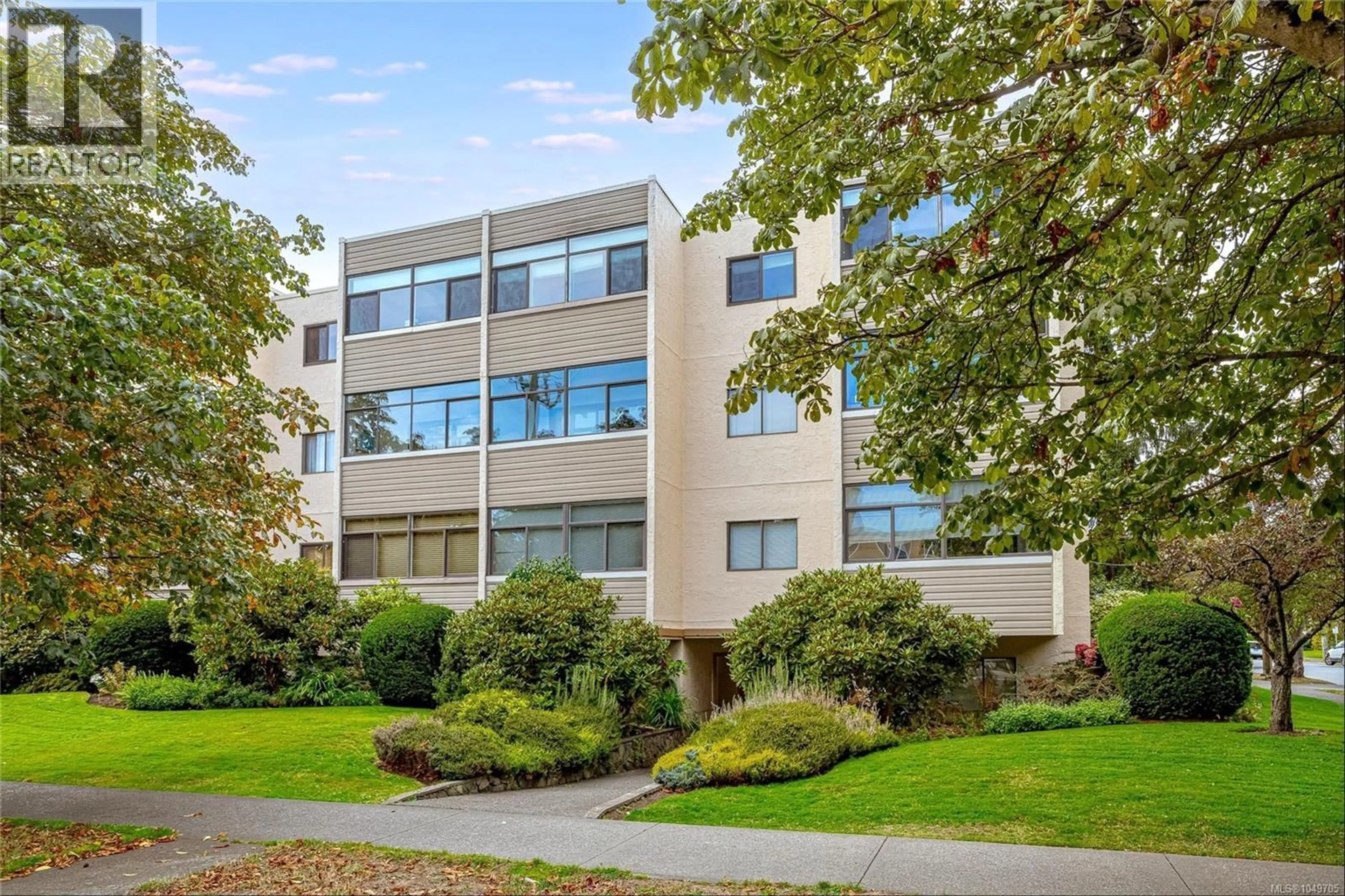 Unknown for 302 - 924 COOK STREET, Victoria British Columbia V8V3Z3