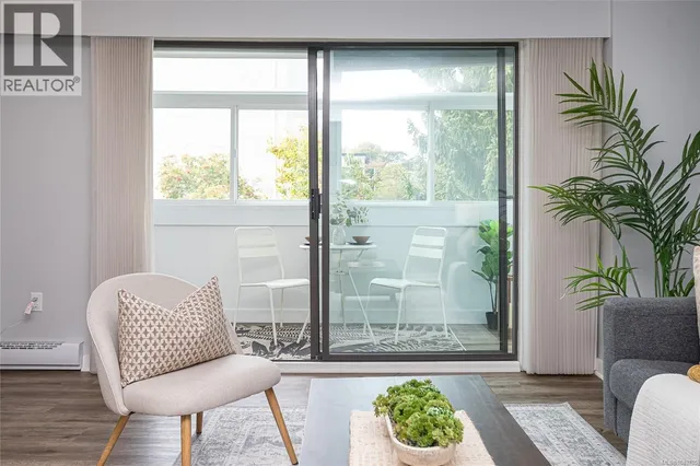 302 - 924 COOK STREET, Victoria 4