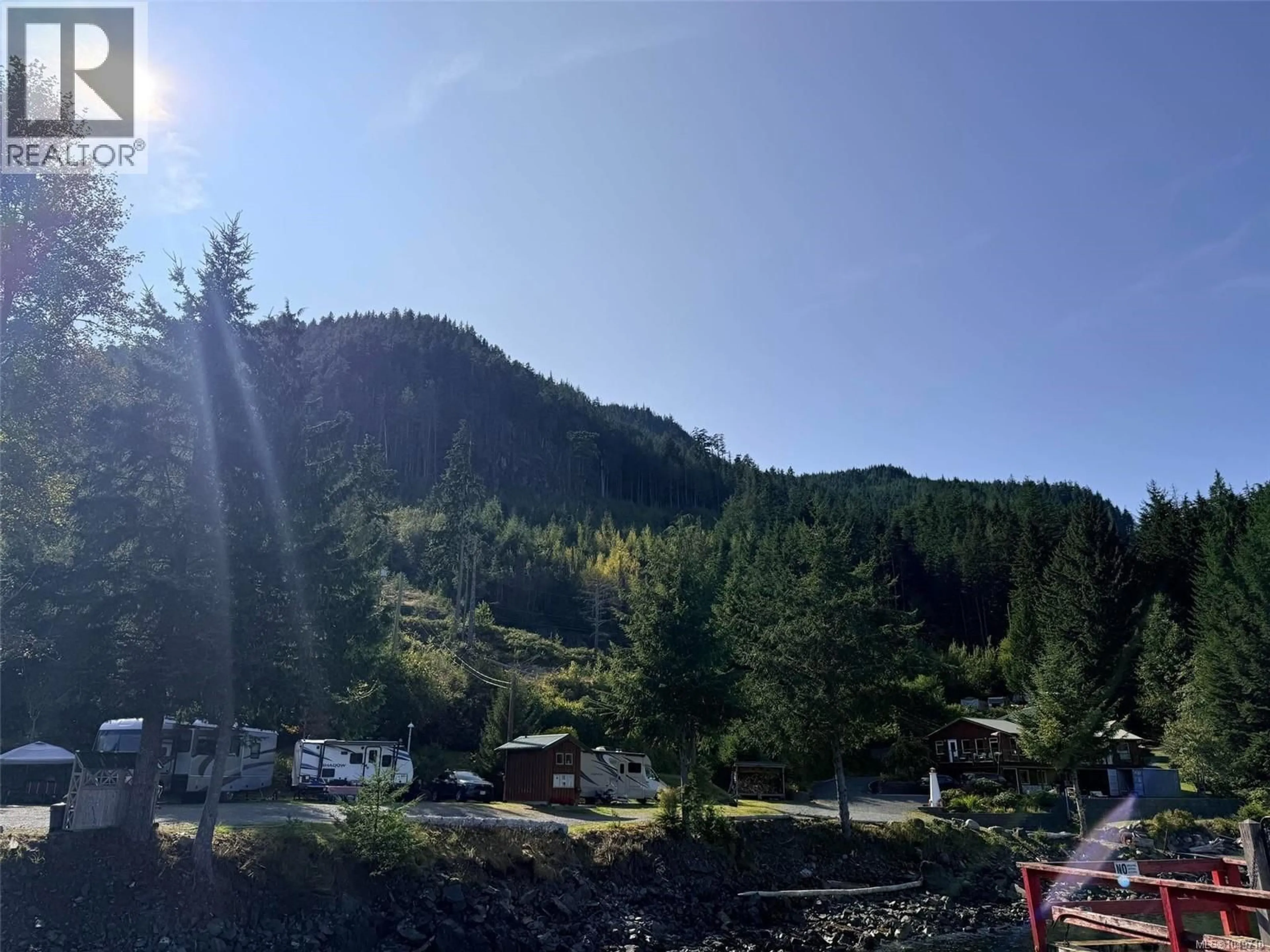 Unknown for 18 SAYWARD ROAD, Sayward British Columbia V0P1R0