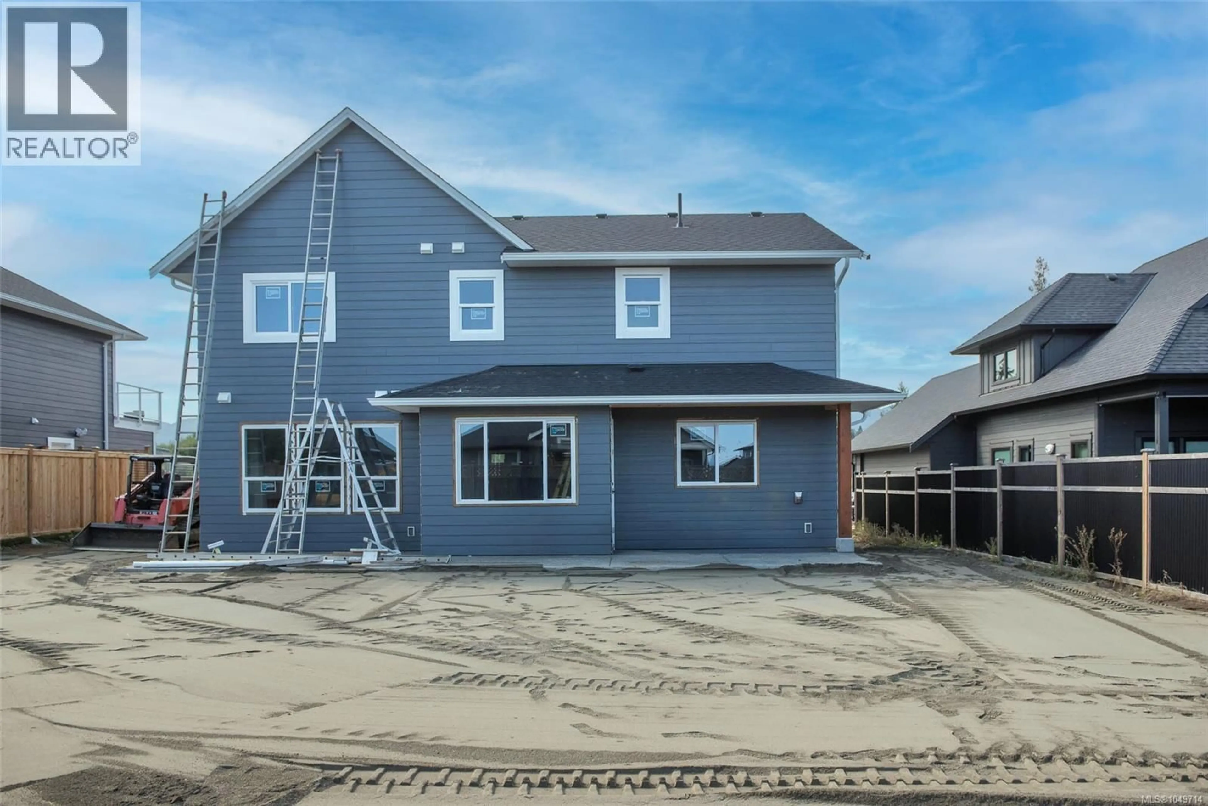Home with vinyl exterior material, building for 3388 RHYS ROAD, Courtenay British Columbia V9N0B7
