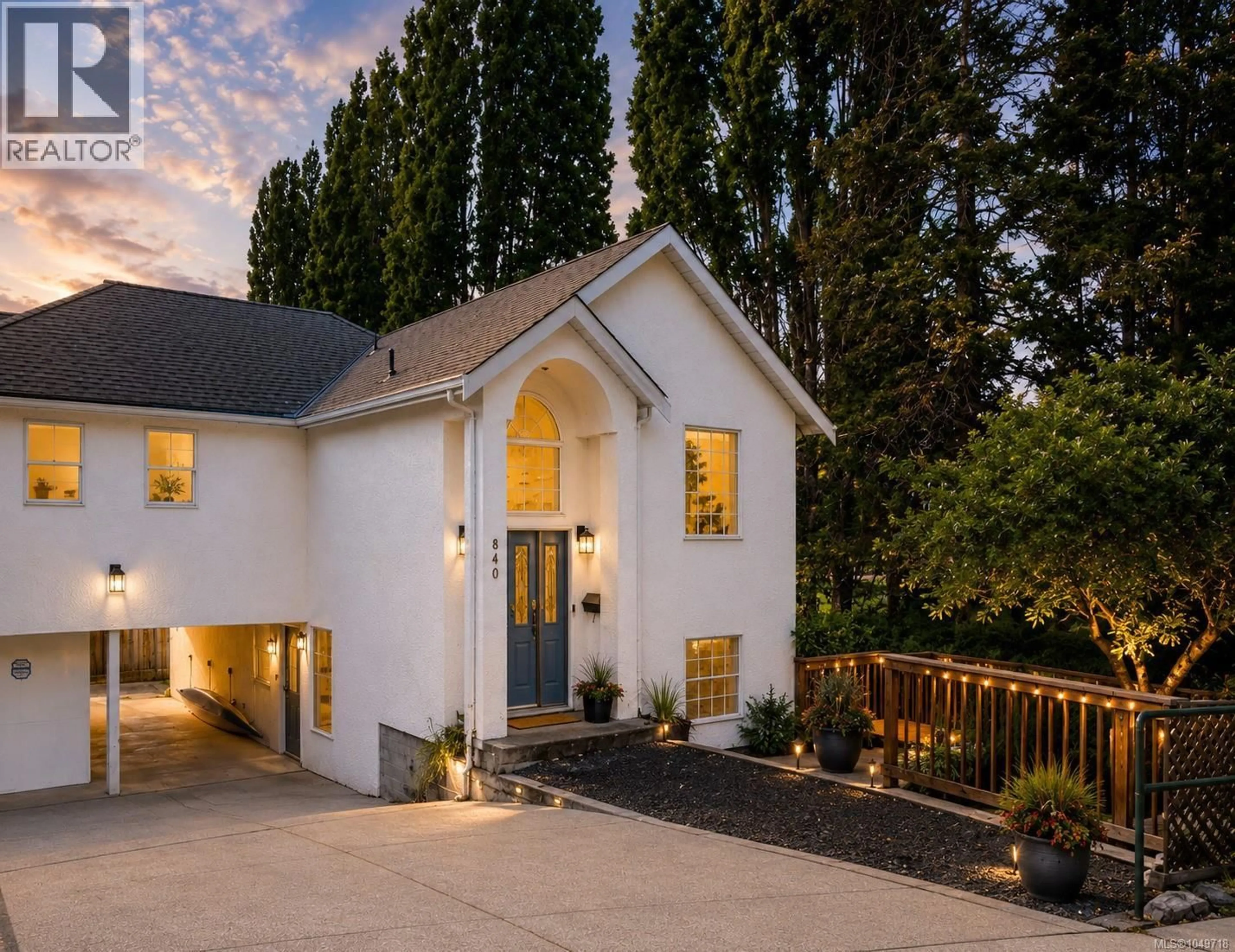 Unknown for 840 TILLICUM ROAD, Esquimalt British Columbia V9A1Z7