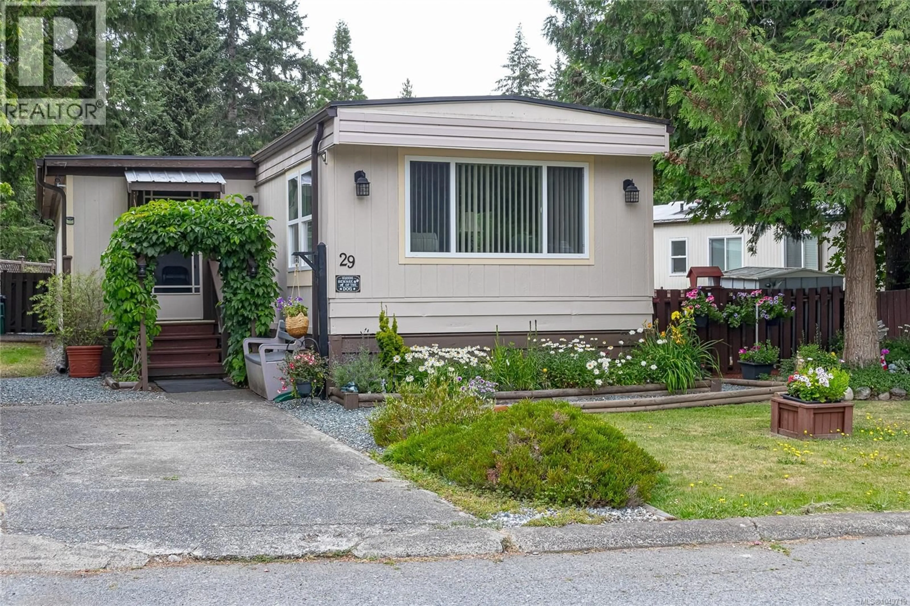 Home with vinyl exterior material, street for 29 - 1751 NORTHGATE ROAD, Cobble Hill British Columbia V8H0A3