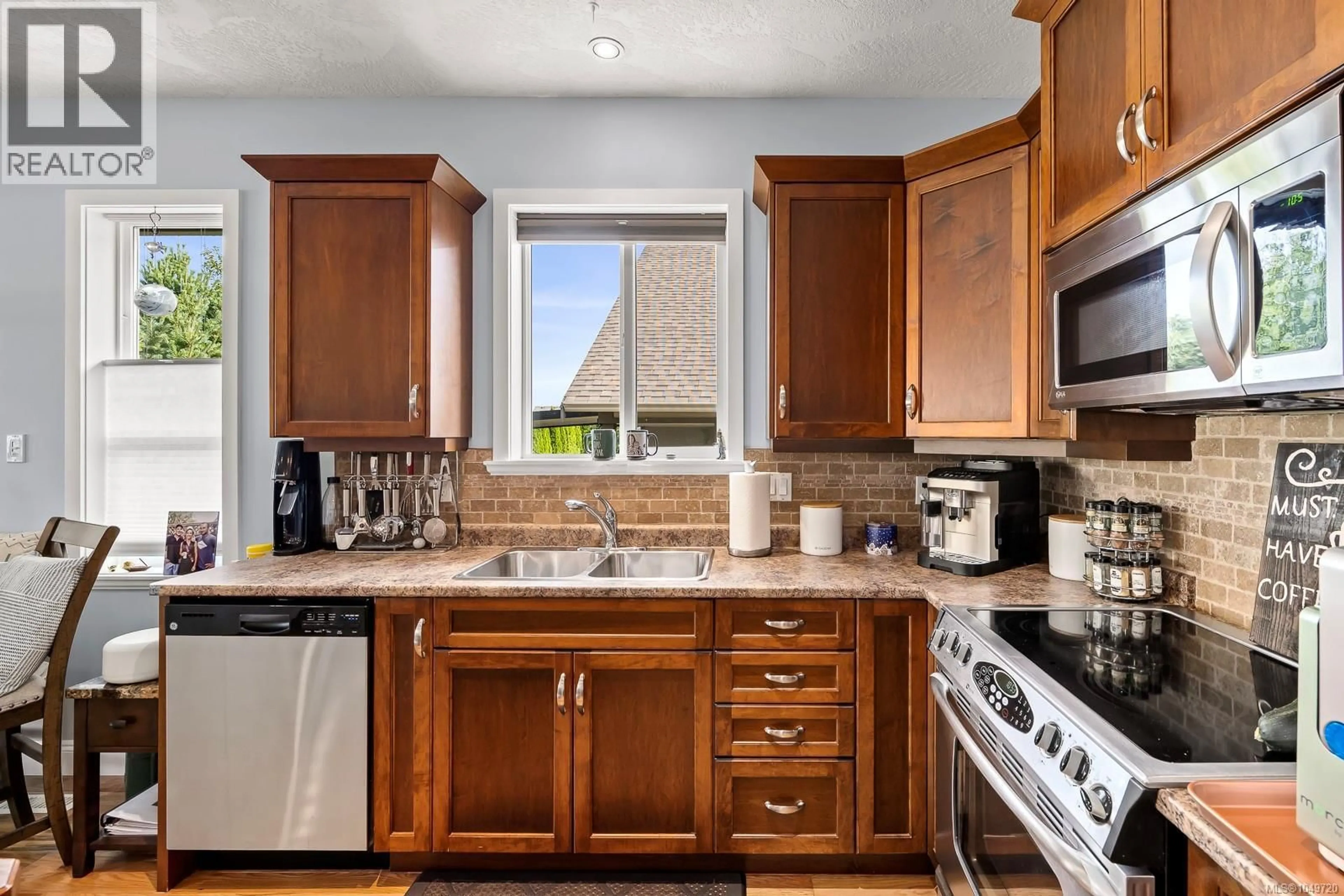 Standard kitchen, ceramic/tile floor for 2462 CANUCK PLACE, Comox British Columbia V9M0A9
