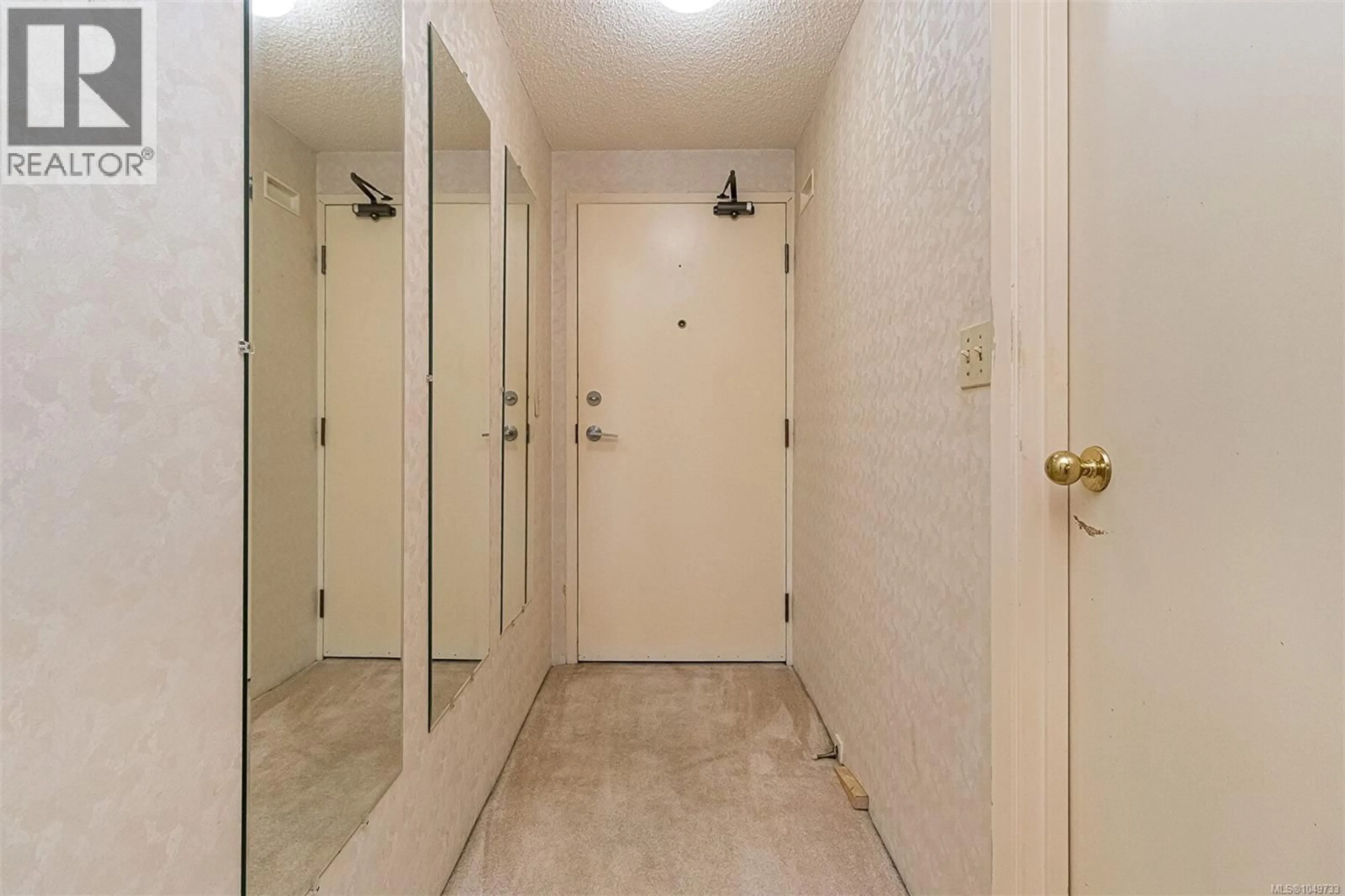 Unknown for 201 - 327 MAITLAND STREET, Victoria British Columbia V9A7G7