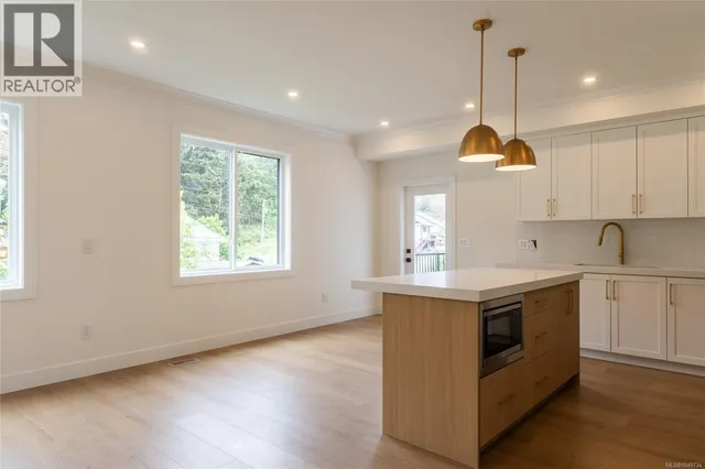557 BELFORD PLACE, Langford 4