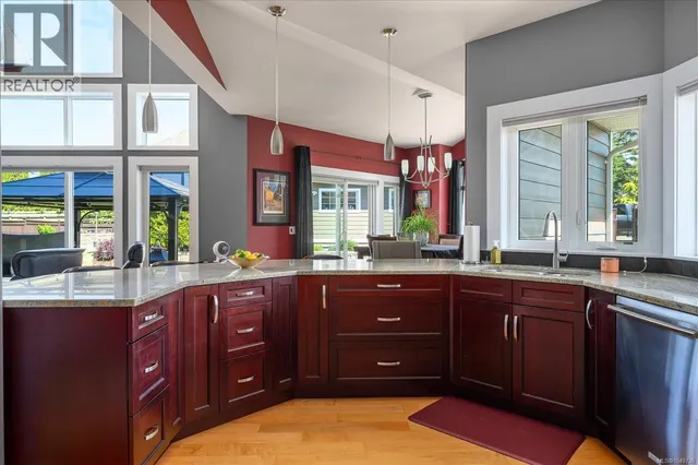 1430 STONE LAKE DRIVE, Nanoose Bay 3