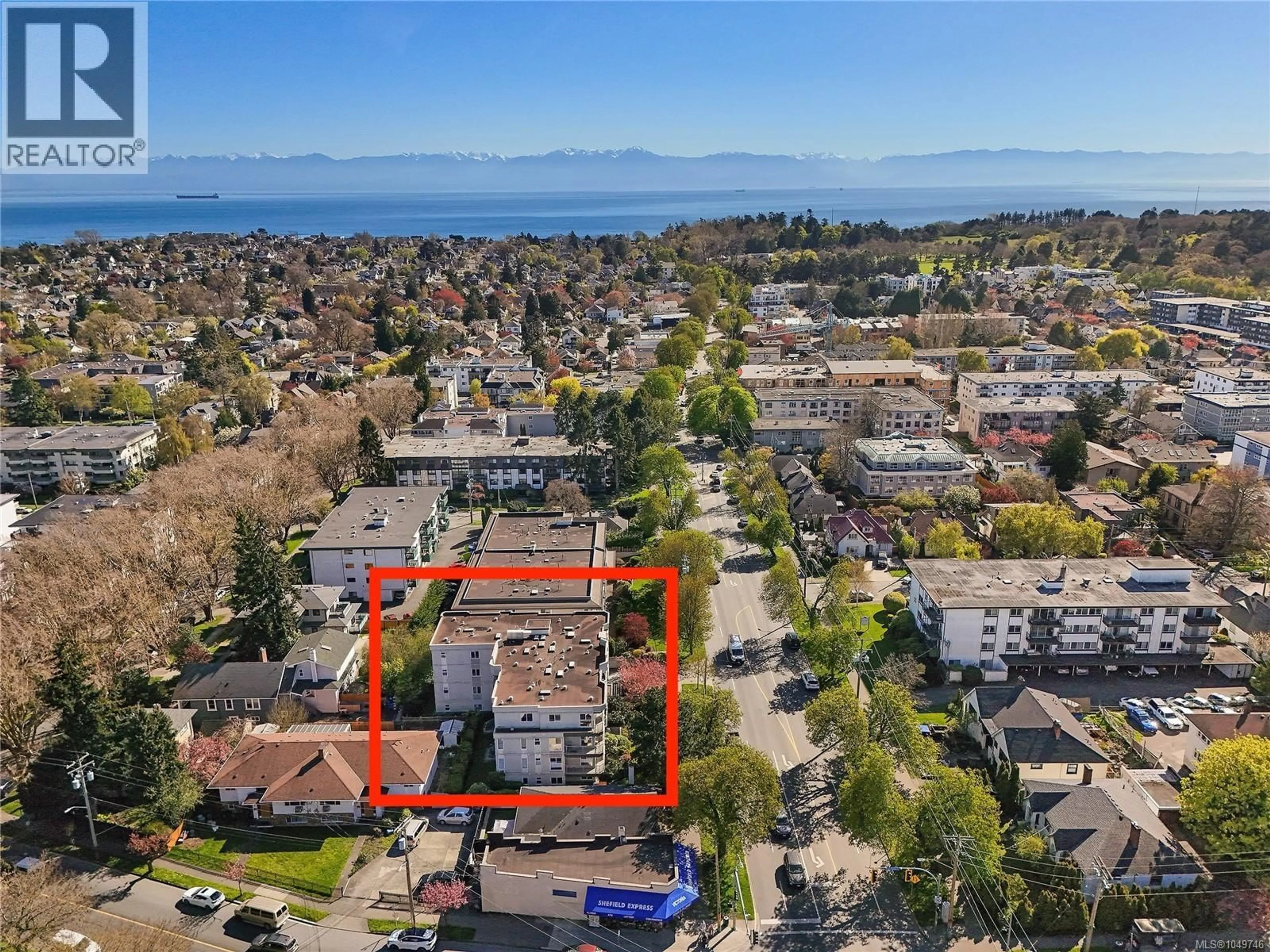 A pic from outside/outdoor area/front of a property/back of a property/a pic from drone, unknown for 401 - 445 COOK STREET, Victoria British Columbia V8V3Y2
