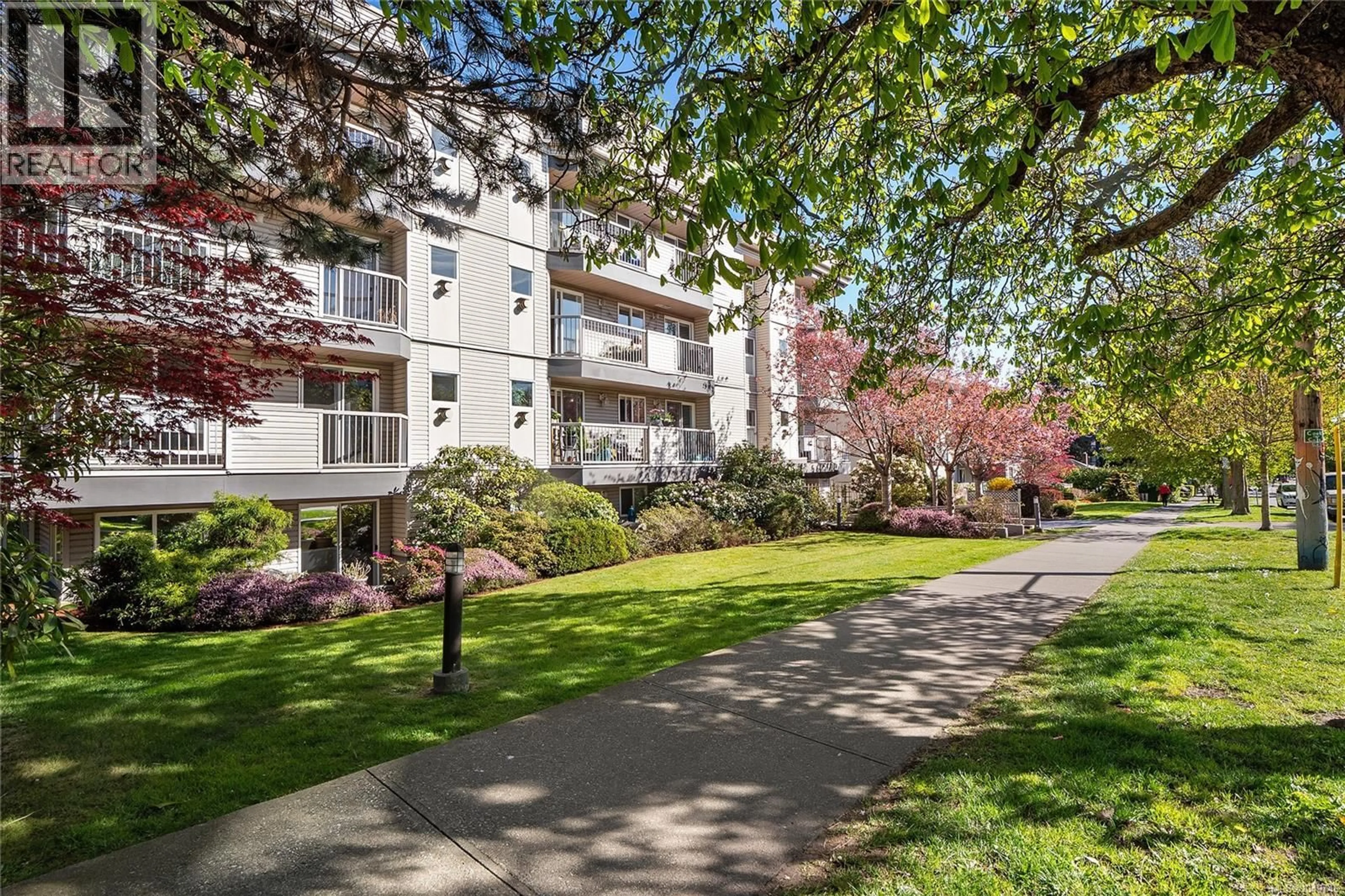 Patio, street for 401 - 445 COOK STREET, Victoria British Columbia V8V3Y2