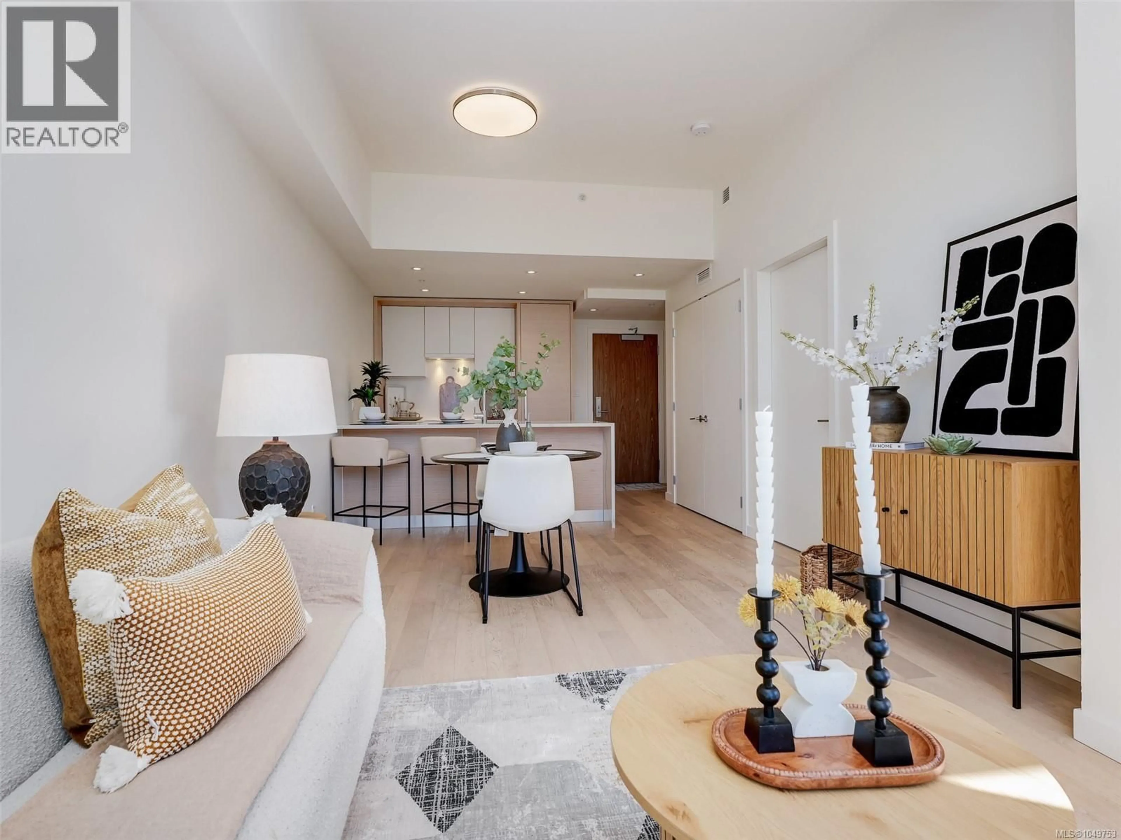 Living room with furniture, unknown for 302 - 530 MICHIGAN STREET, Victoria British Columbia V8V0G2