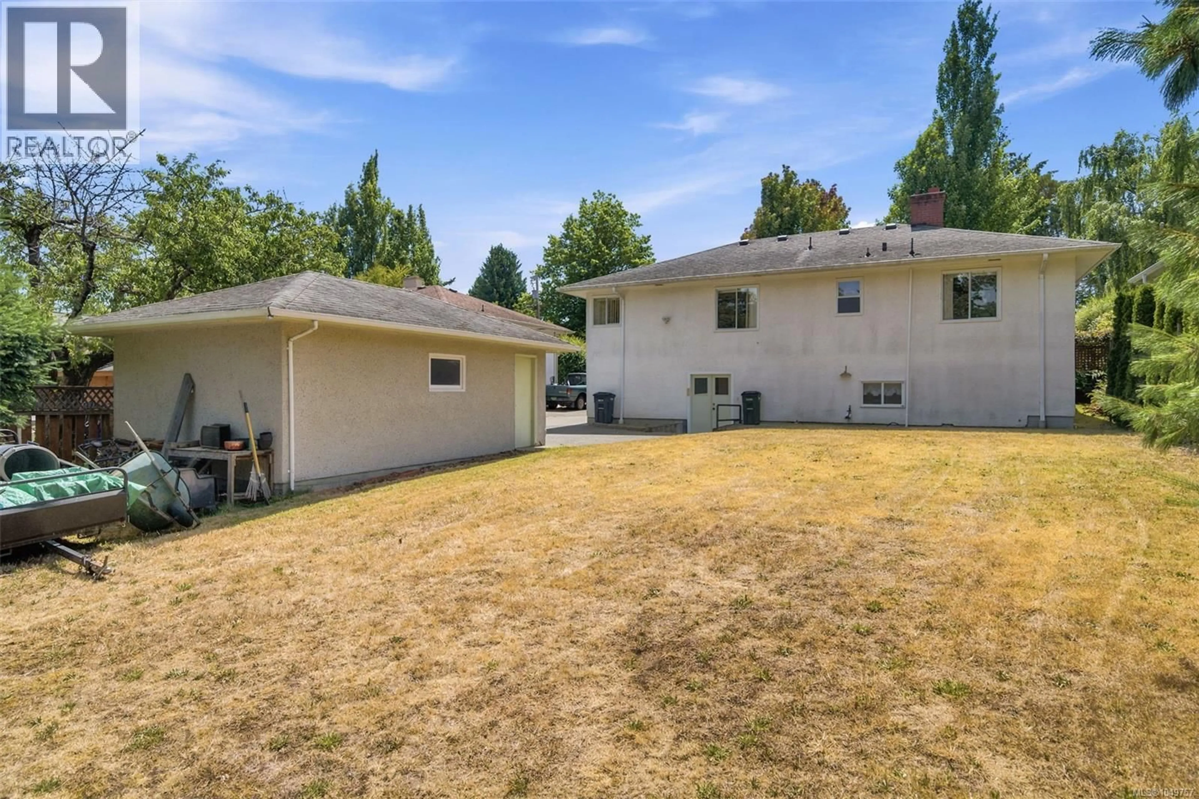 A pic from outside/outdoor area/front of a property/back of a property/a pic from drone, unknown for 2430 CAMELOT ROAD, Saanich British Columbia V8N1J3