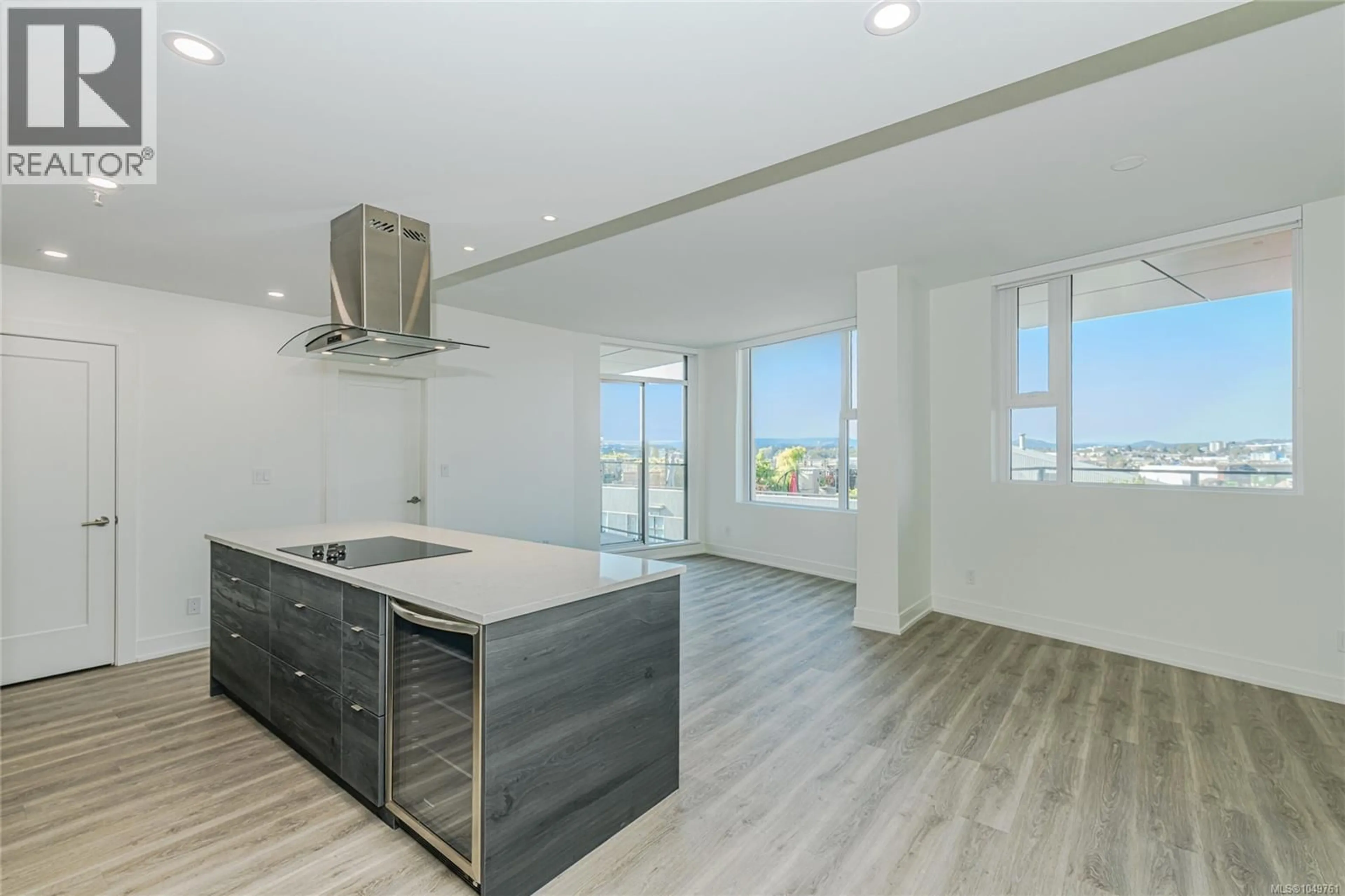 Open concept kitchen, unknown for 905 - 1628 STORE STREET, Victoria British Columbia V8W0H1