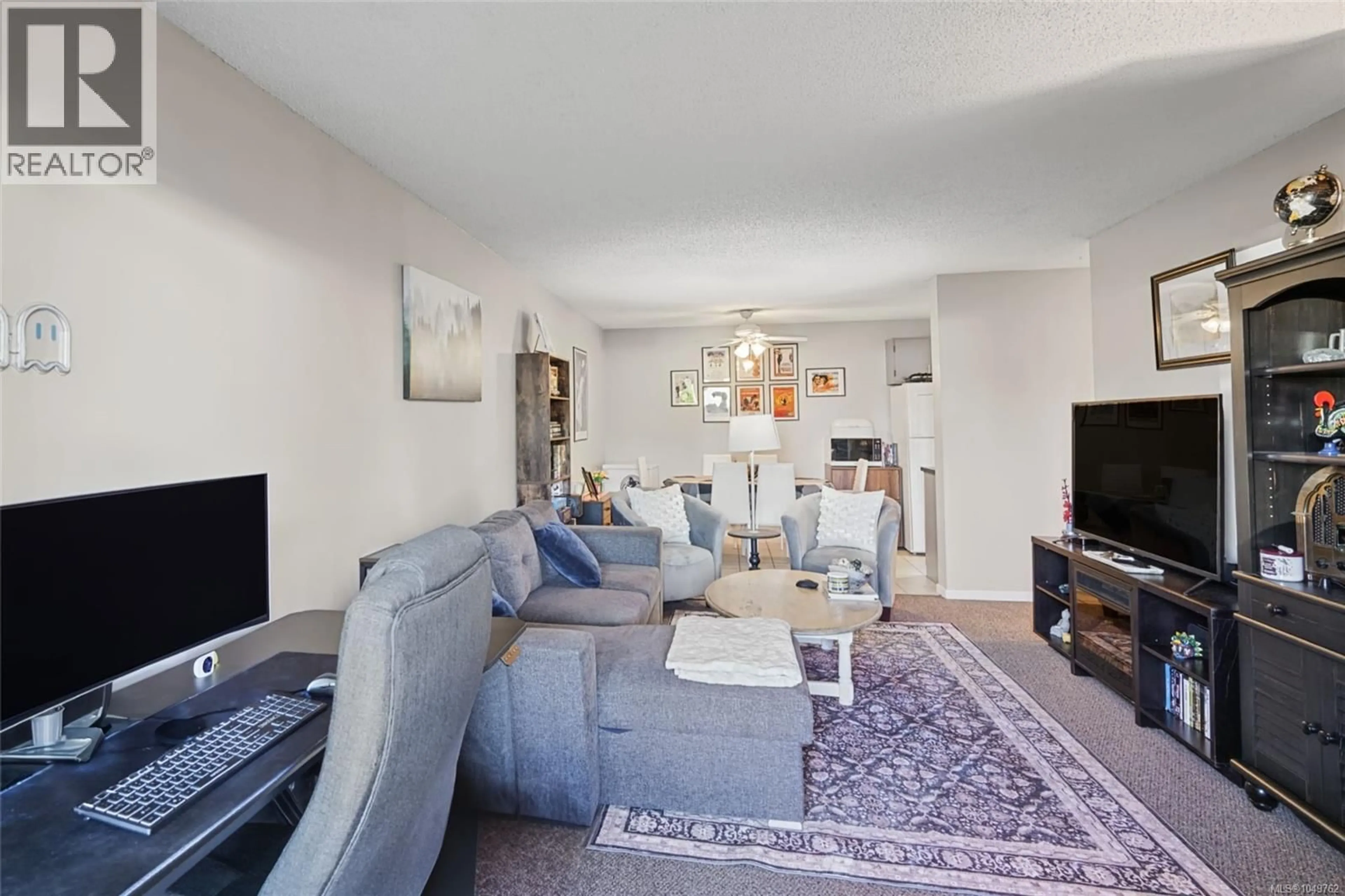 Living room with furniture, unknown for 108 - 3270 ROSS ROAD, Nanaimo British Columbia V9T5J1