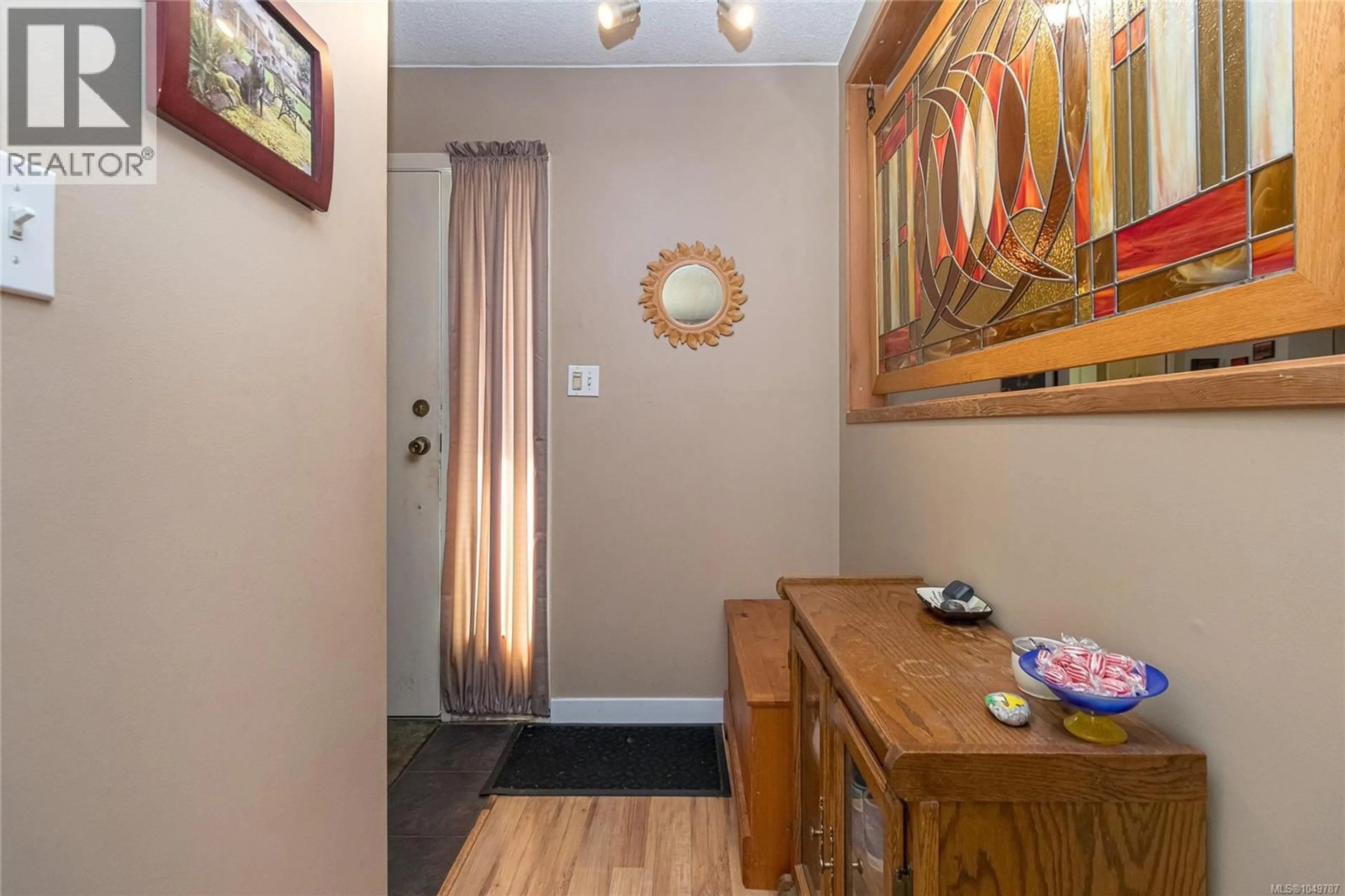 Indoor entryway for 9 - 6172 ALINGTON ROAD, Duncan British Columbia V9L2E9