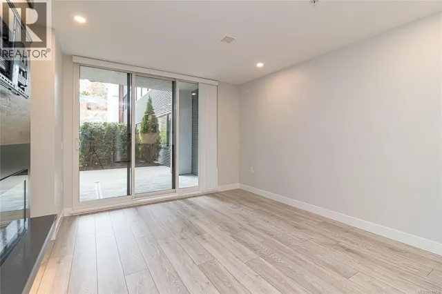 115 - 950 WHIRLAWAY CRESCENT, Langford 5