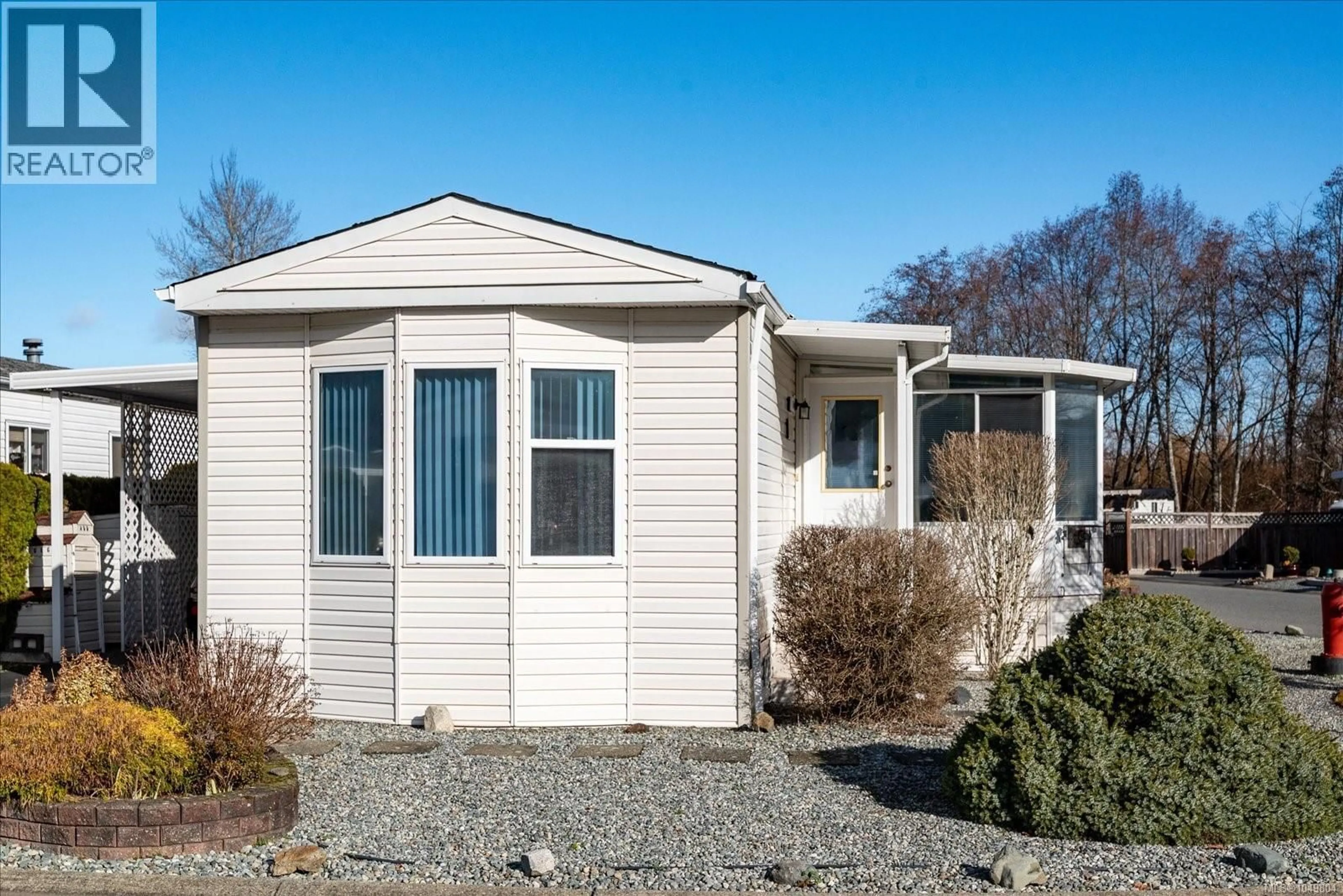 Home with vinyl exterior material, street for 1839 VALLEY OAK DRIVE, Nanaimo British Columbia V9R6N1