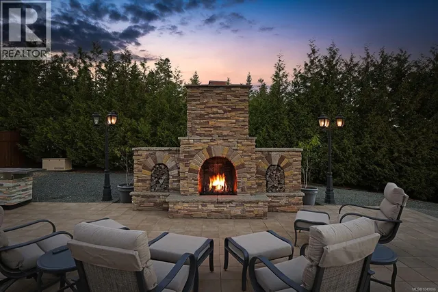 6480 EAGLES DRIVE, Courtenay 5