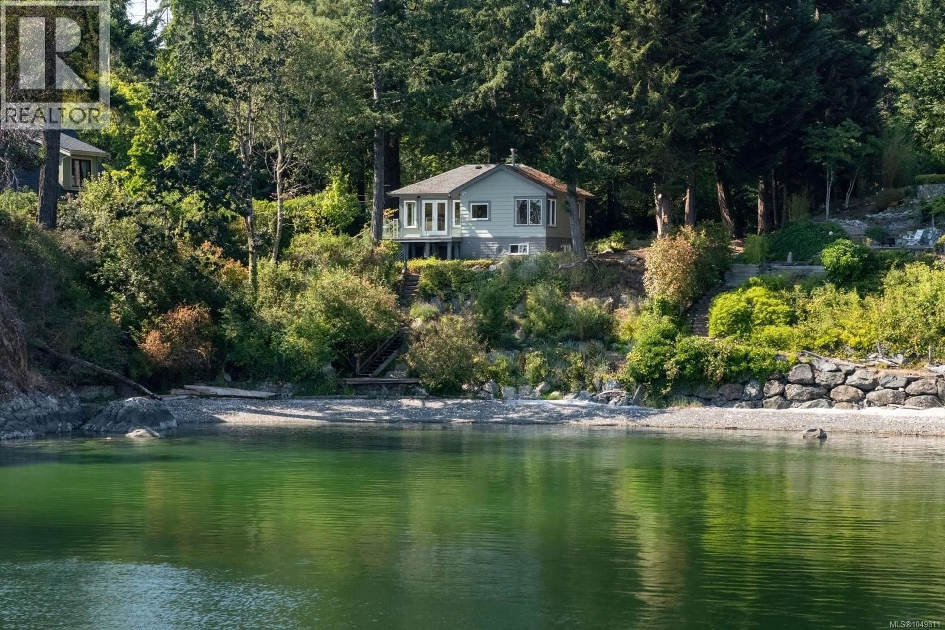 Unknown for 389 MOSES POINT ROAD, North Saanich British Columbia V8L5L9