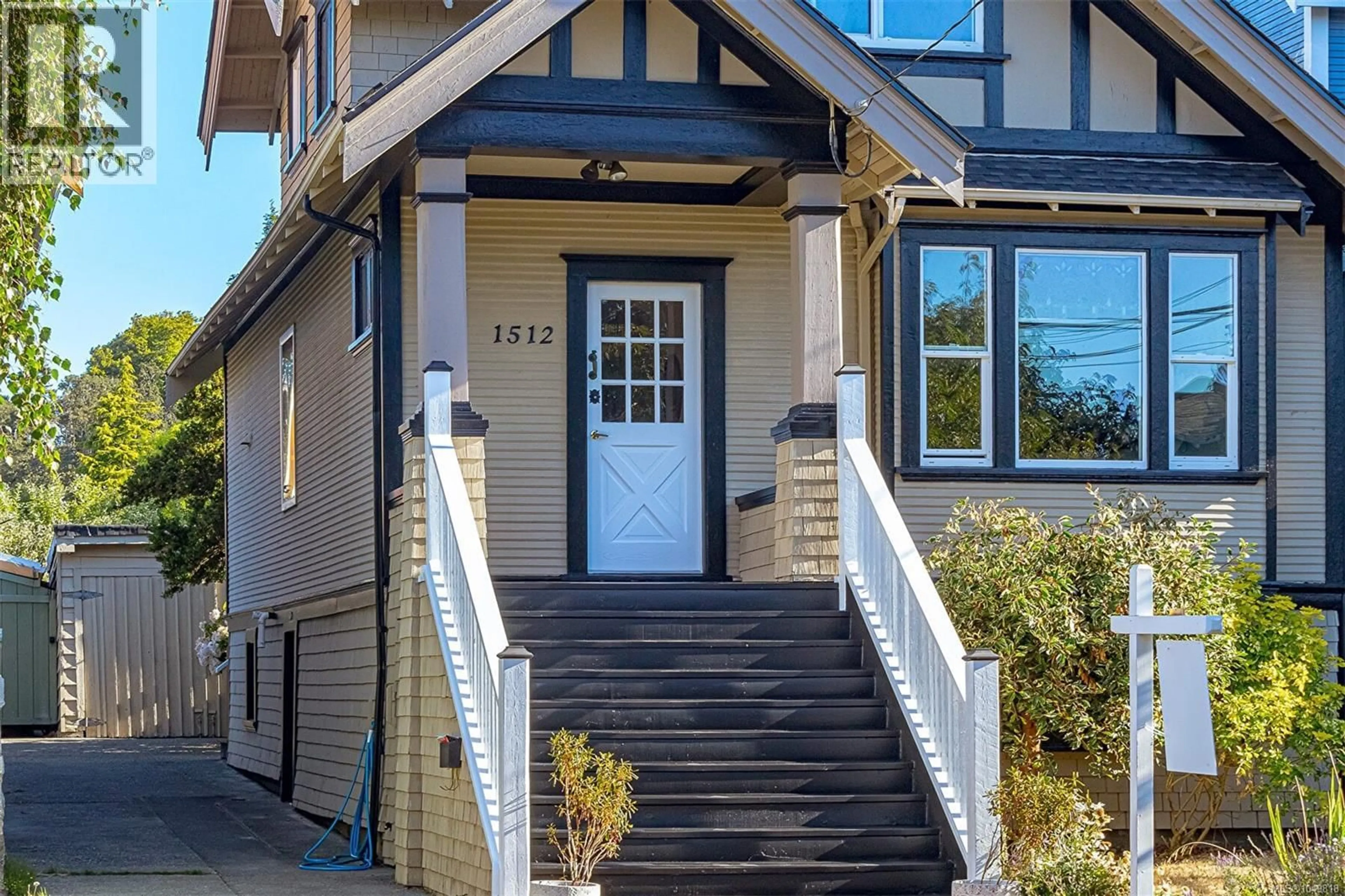 Unknown for 1512 BROOKE STREET, Victoria British Columbia V8S1M5