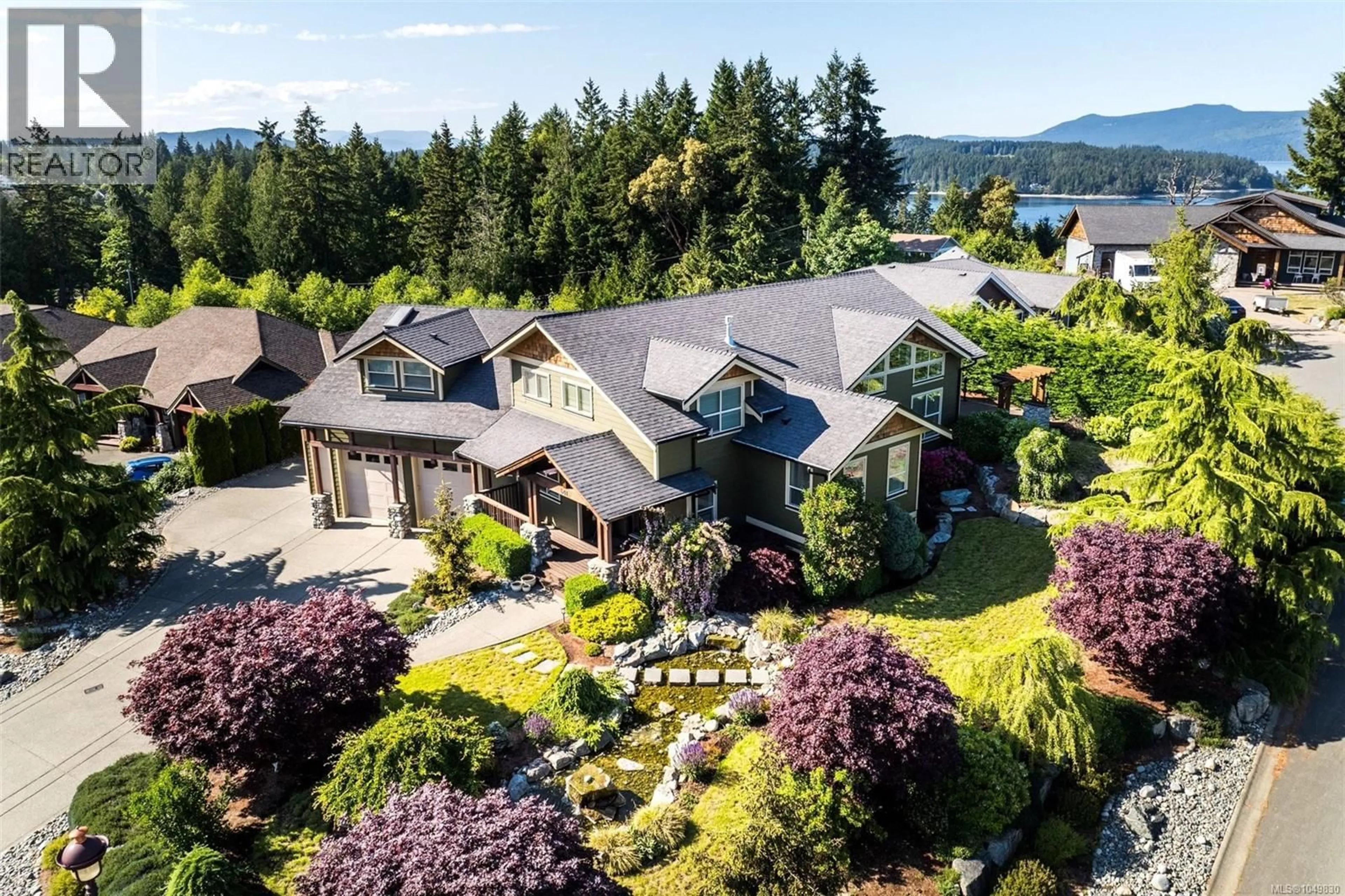 A pic from outside/outdoor area/front of a property/back of a property/a pic from drone, mountain view for 601 SENTINEL DRIVE, Mill Bay British Columbia V0R2P4