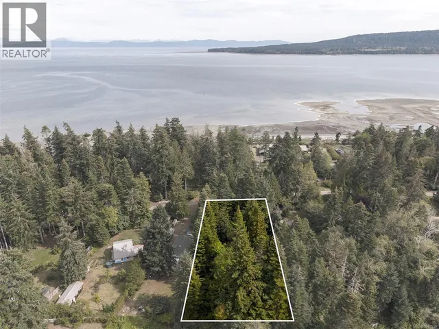1701 DALZIEL ROAD, Denman Island 3