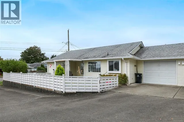 A - 811 PARK PLACE, Courtenay 2