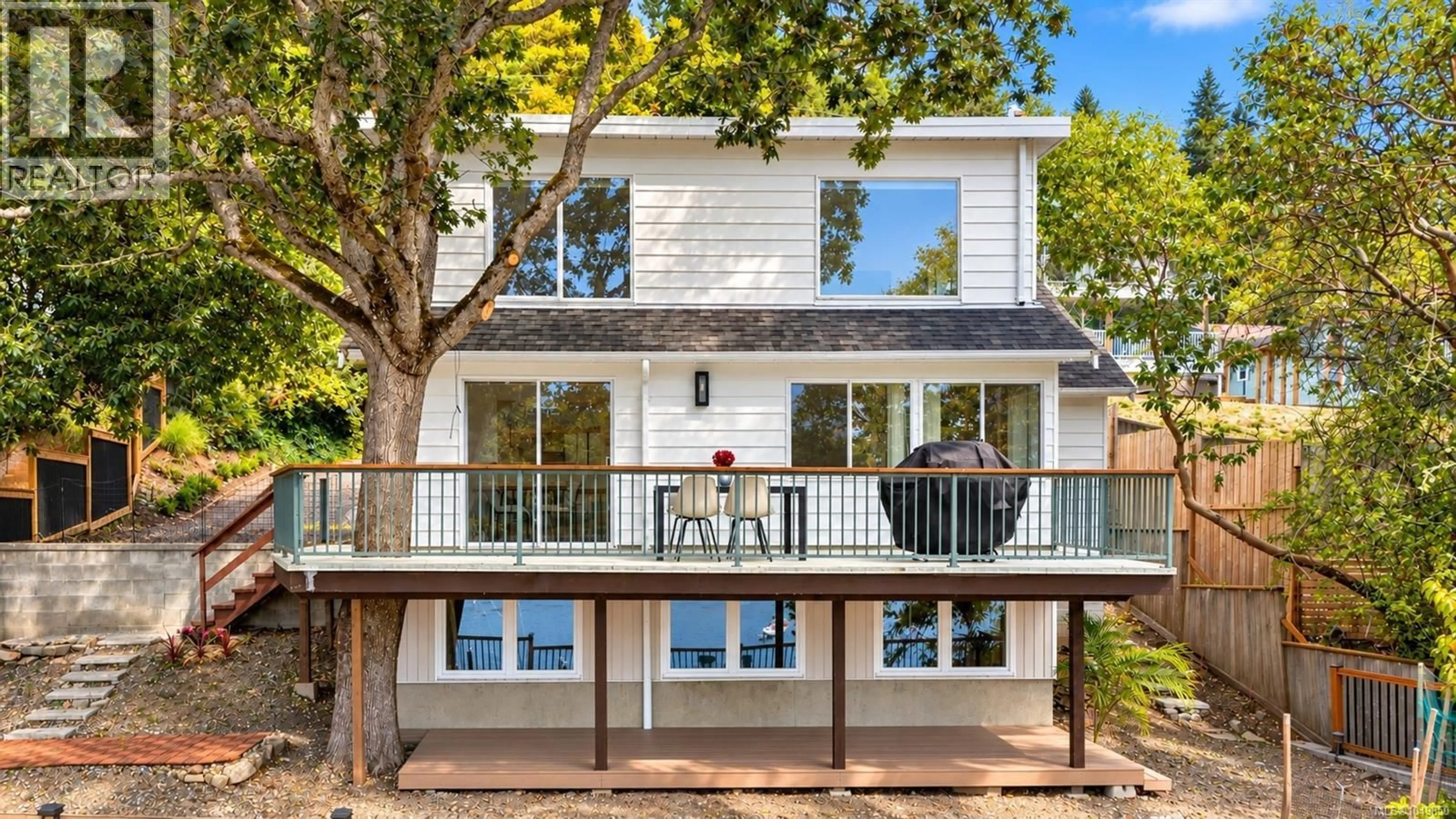 Home with vinyl exterior material, unknown for 936 ARBUTUS AVENUE, Duncan British Columbia V9L5X4