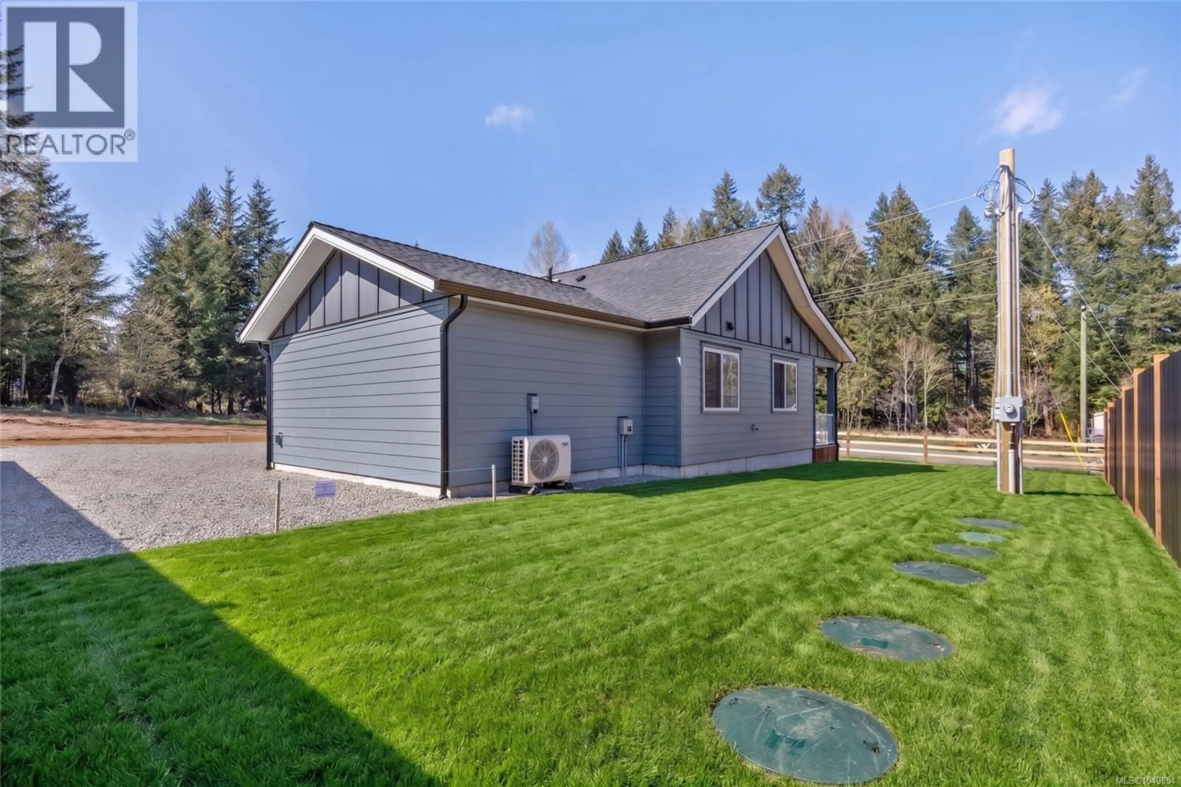Home with vinyl exterior material, unknown for 1963 WILFRED ROAD, Black Creek British Columbia V9J1J8