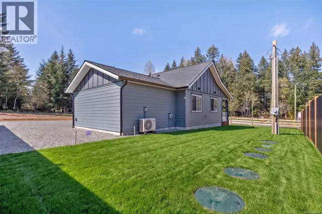 1963 WILFRED ROAD, Black Creek 4