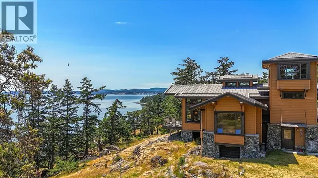 730 TREETOPS SPUR, Sidney Island 2