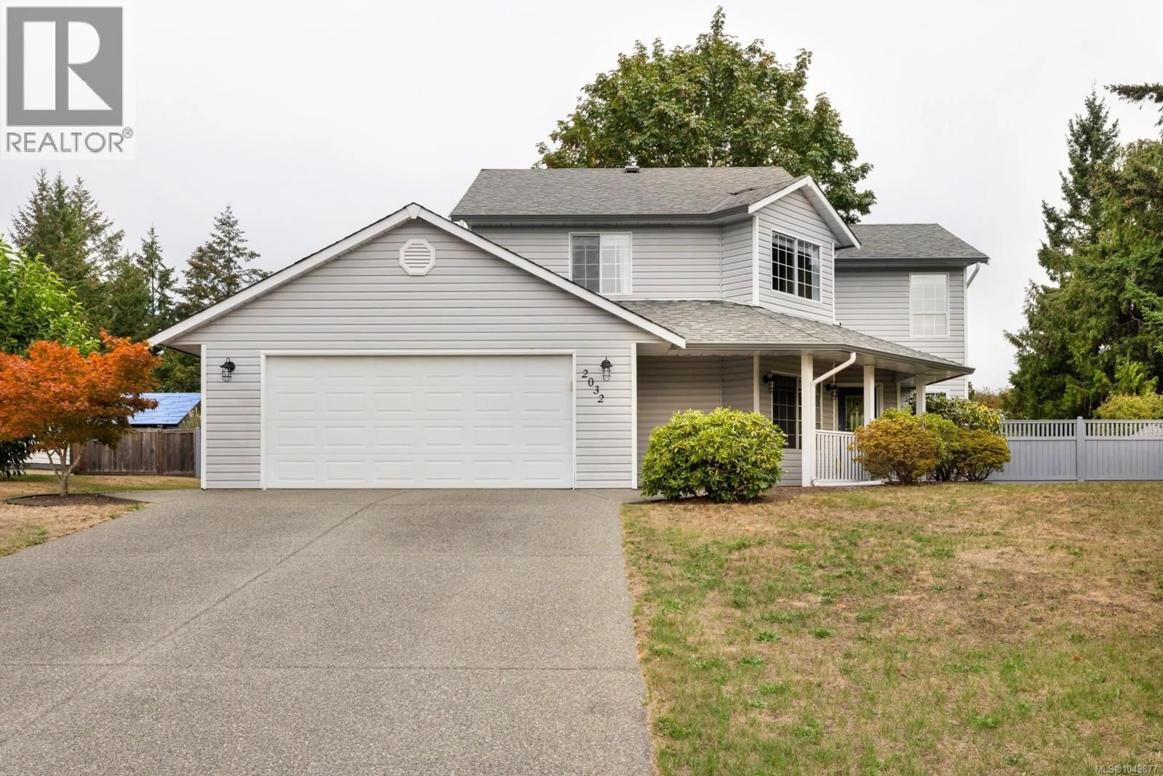 Home with vinyl exterior material, street for 2032 DEBORAH PLACE, Duncan British Columbia V9L4M6