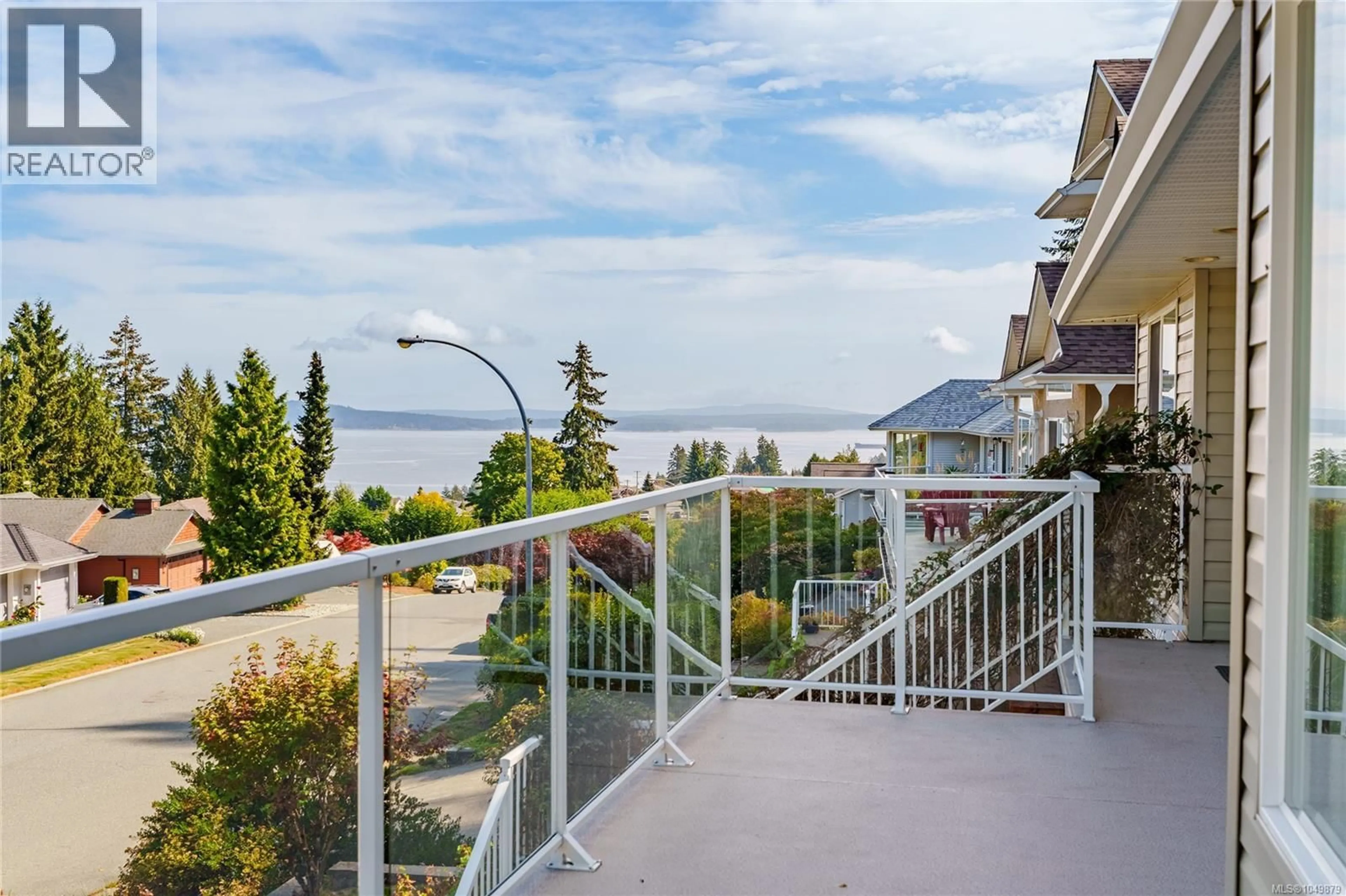 Patio, water/lake/river/ocean view for 452 THETIS DRIVE, Ladysmith British Columbia V9G1V9