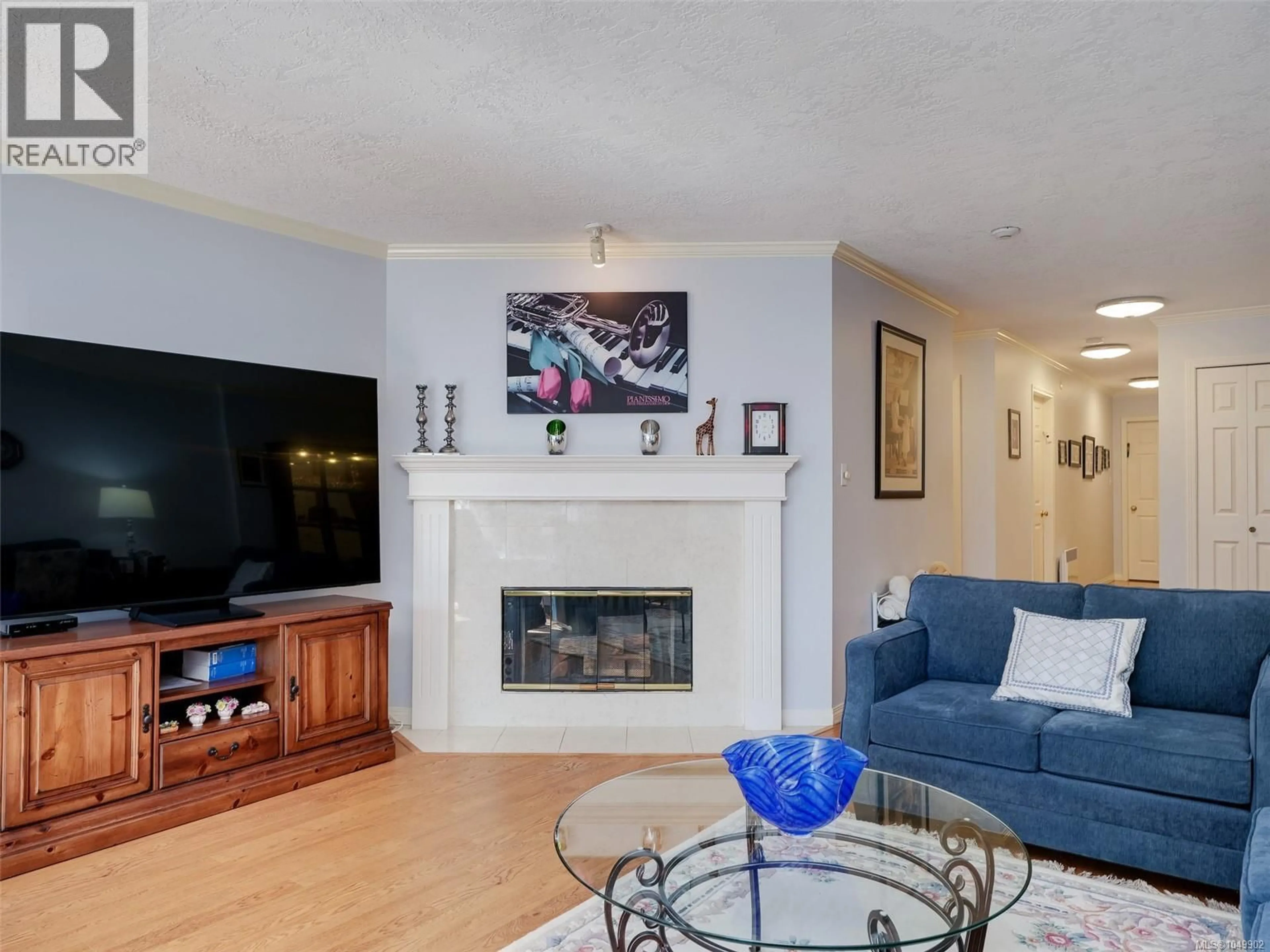 Living room with furniture, unknown for 3105 - 2829 ARBUTUS ROAD, Saanich British Columbia V8N5X5