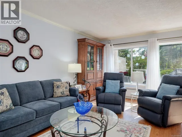 3105 - 2829 ARBUTUS ROAD, Saanich 5