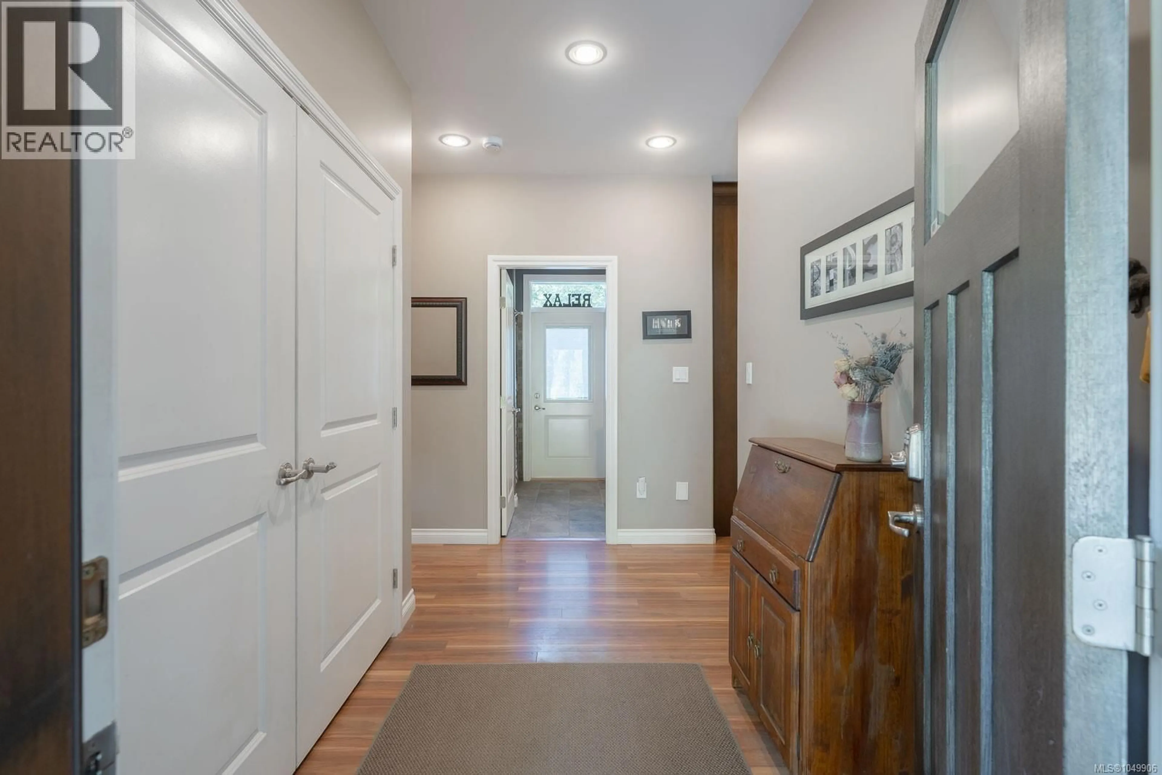 Indoor entryway for 9600 COMOX TRAIL, Port Alberni British Columbia V9Y8N8
