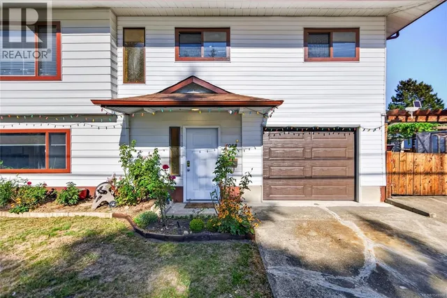 1083 26TH STREET, Courtenay 5