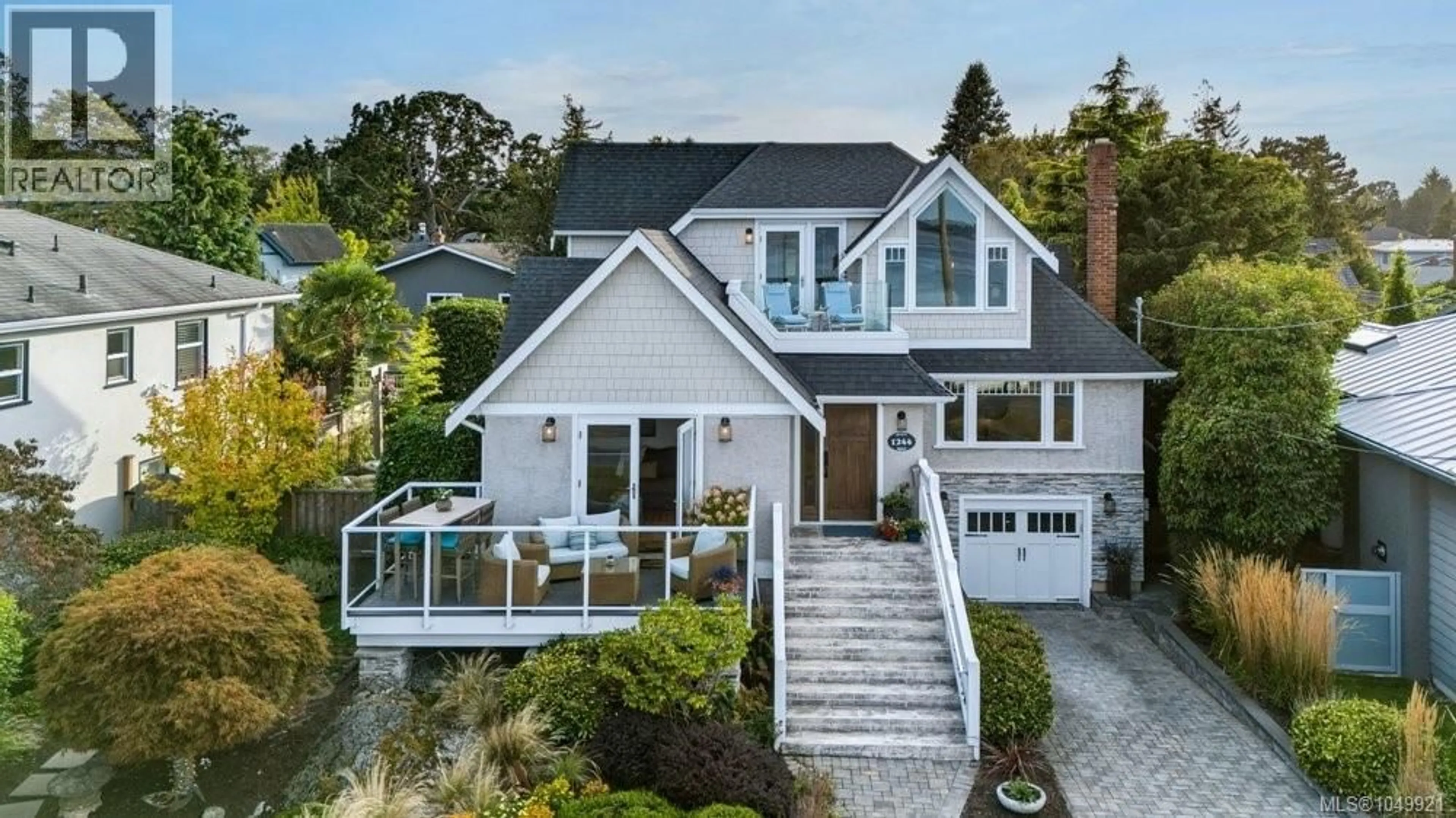 Home with vinyl exterior material, street for 1244 BEACH DRIVE, Oak Bay British Columbia V8S2N3