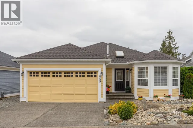 659 WINDWARD WAY, Qualicum Beach 2
